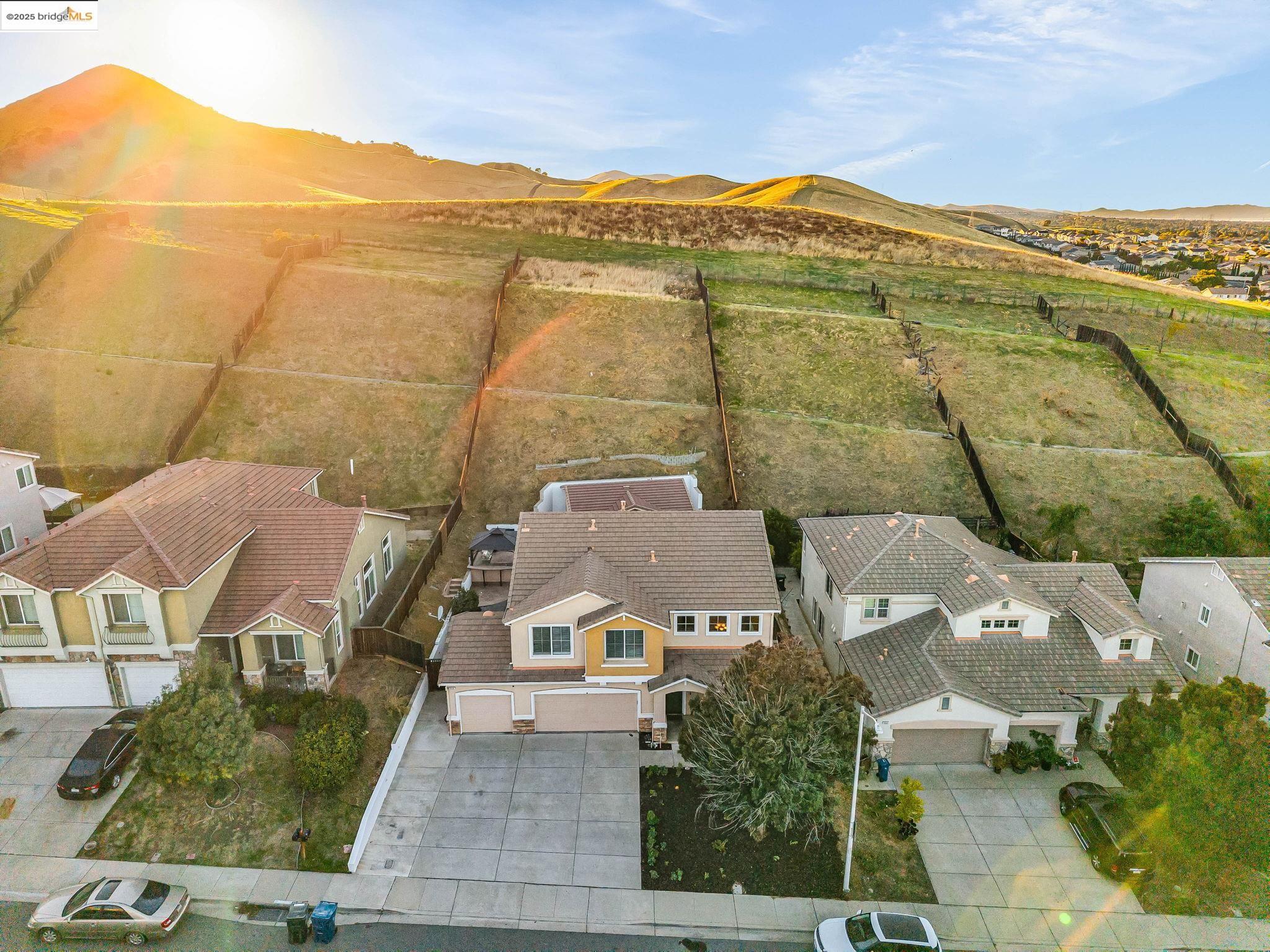 Detail Gallery Image 2 of 52 For 3546 Mallard Way, Antioch,  CA 94509 - 5 Beds | 4 Baths