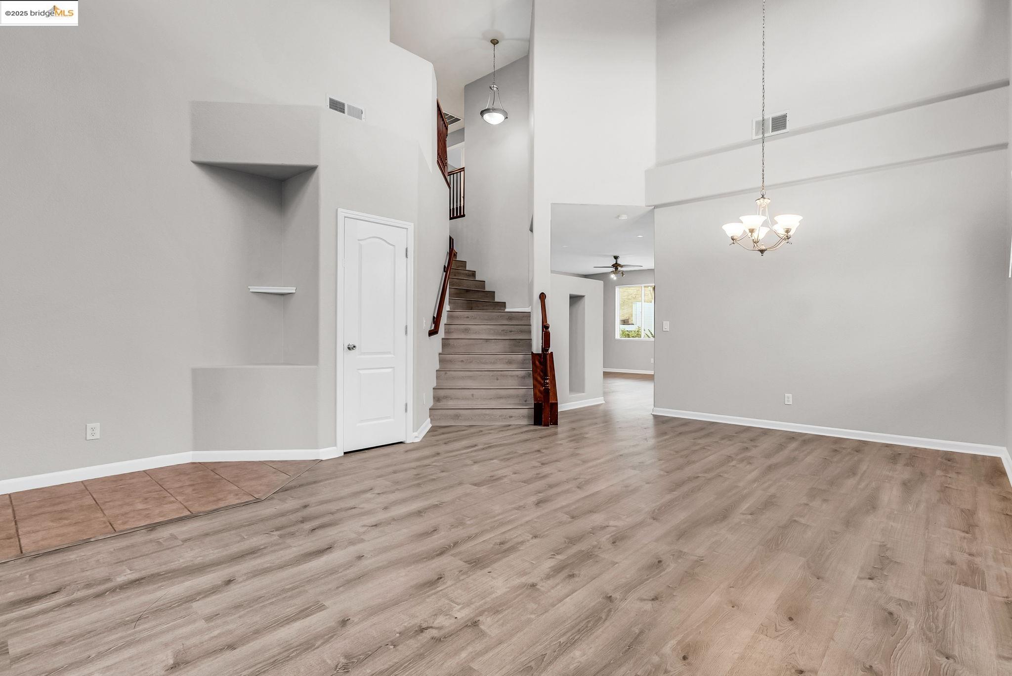 Detail Gallery Image 3 of 52 For 3546 Mallard Way, Antioch,  CA 94509 - 5 Beds | 4 Baths