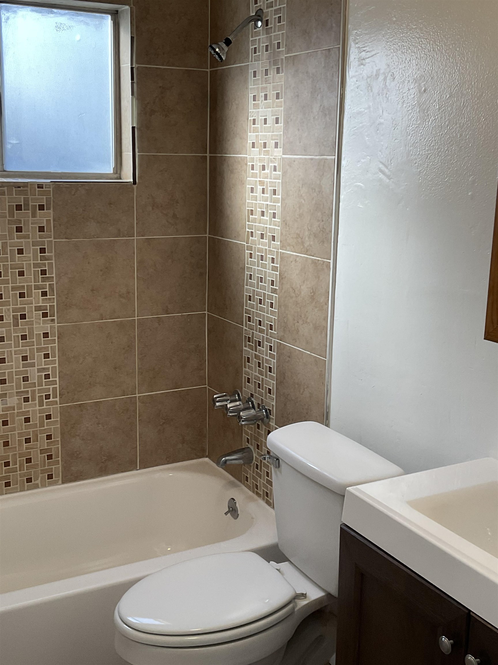 Detail Gallery Image 5 of 6 For Crest Street #1,  Antioch,  CA 94509 - 2 Beds | 1 Baths