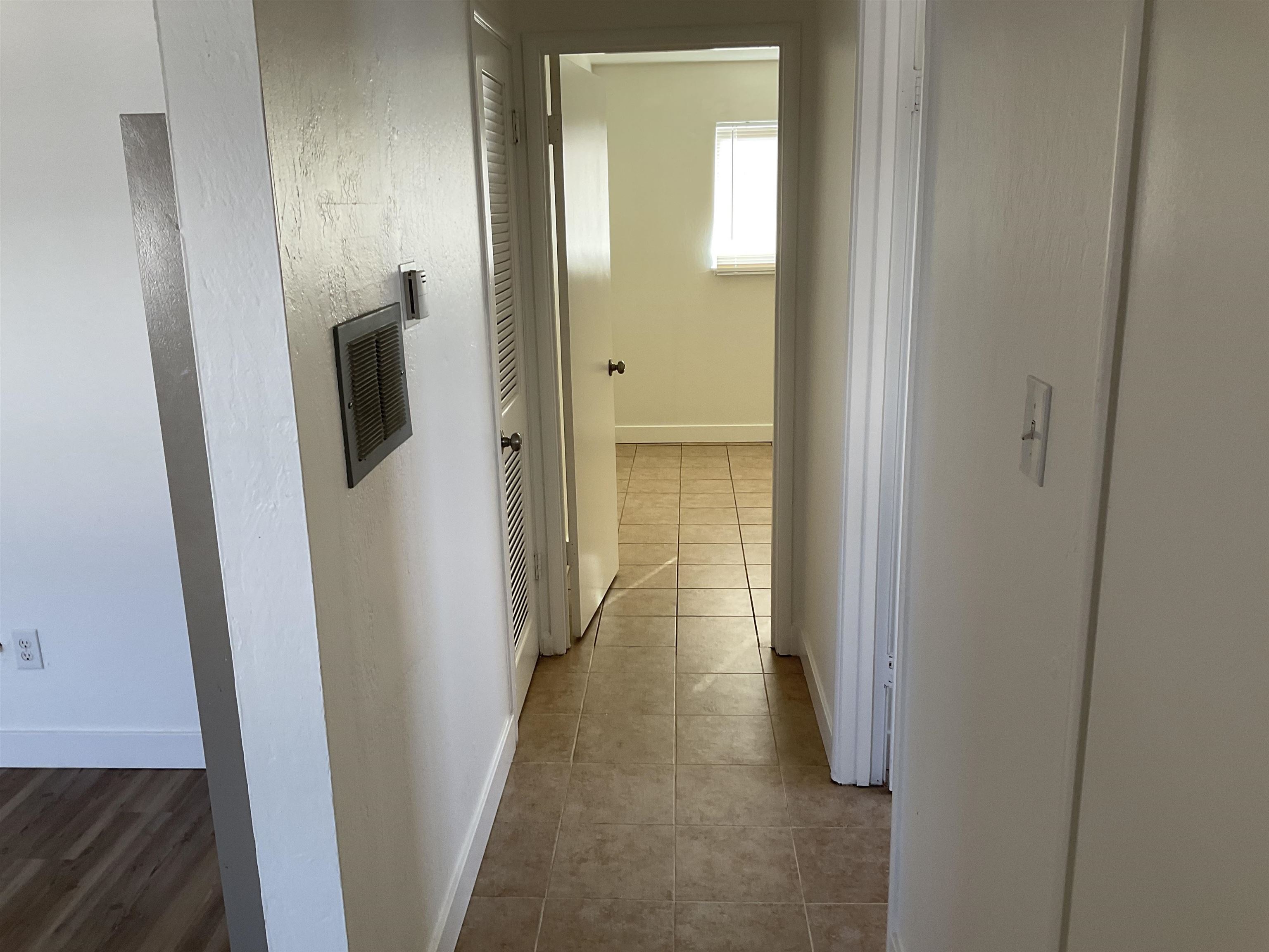 Detail Gallery Image 6 of 6 For Crest Street #1,  Antioch,  CA 94509 - 2 Beds | 1 Baths