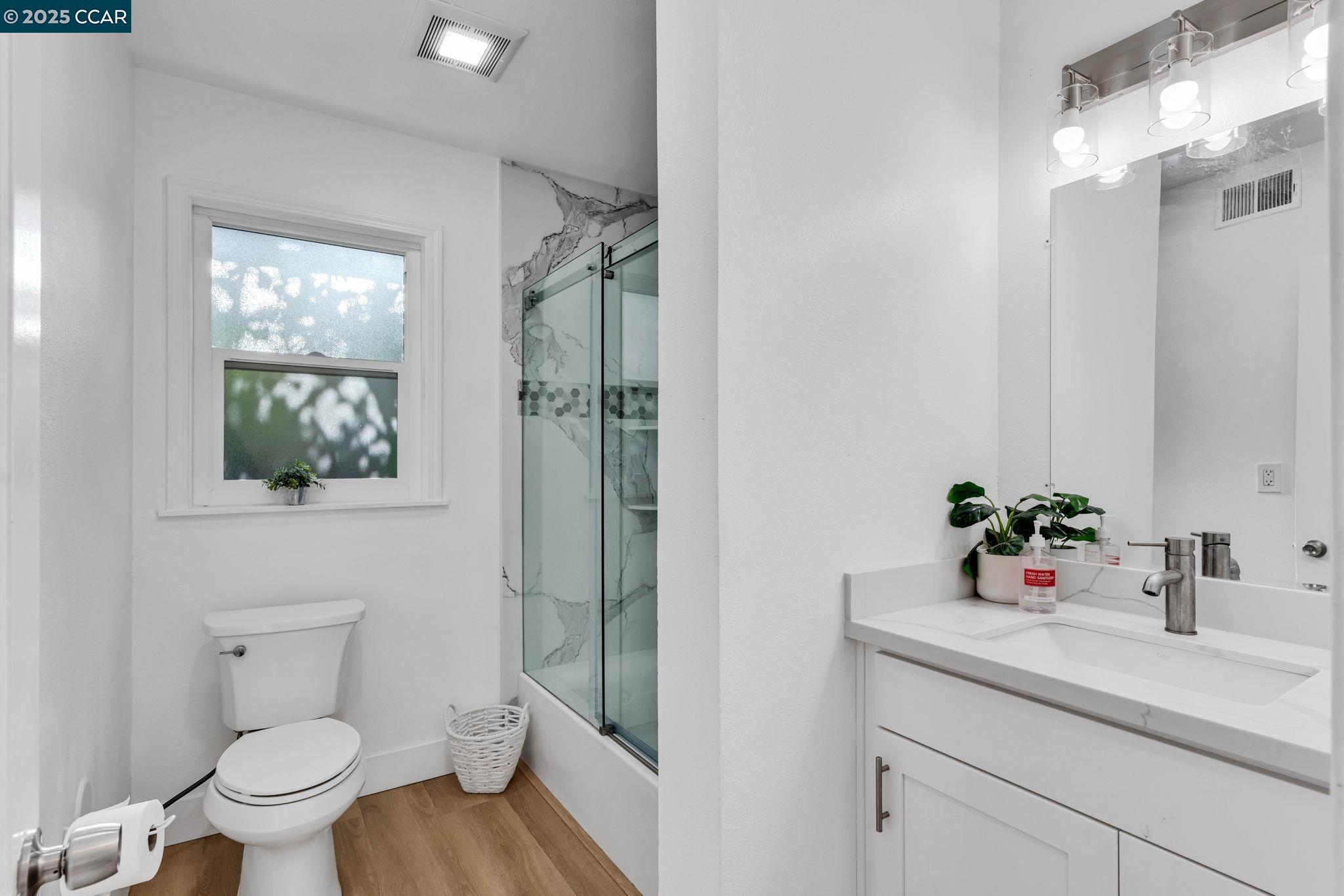 Detail Gallery Image 33 of 56 For 1455 Grove Way, Concord,  CA 94518 - 4 Beds | 3 Baths