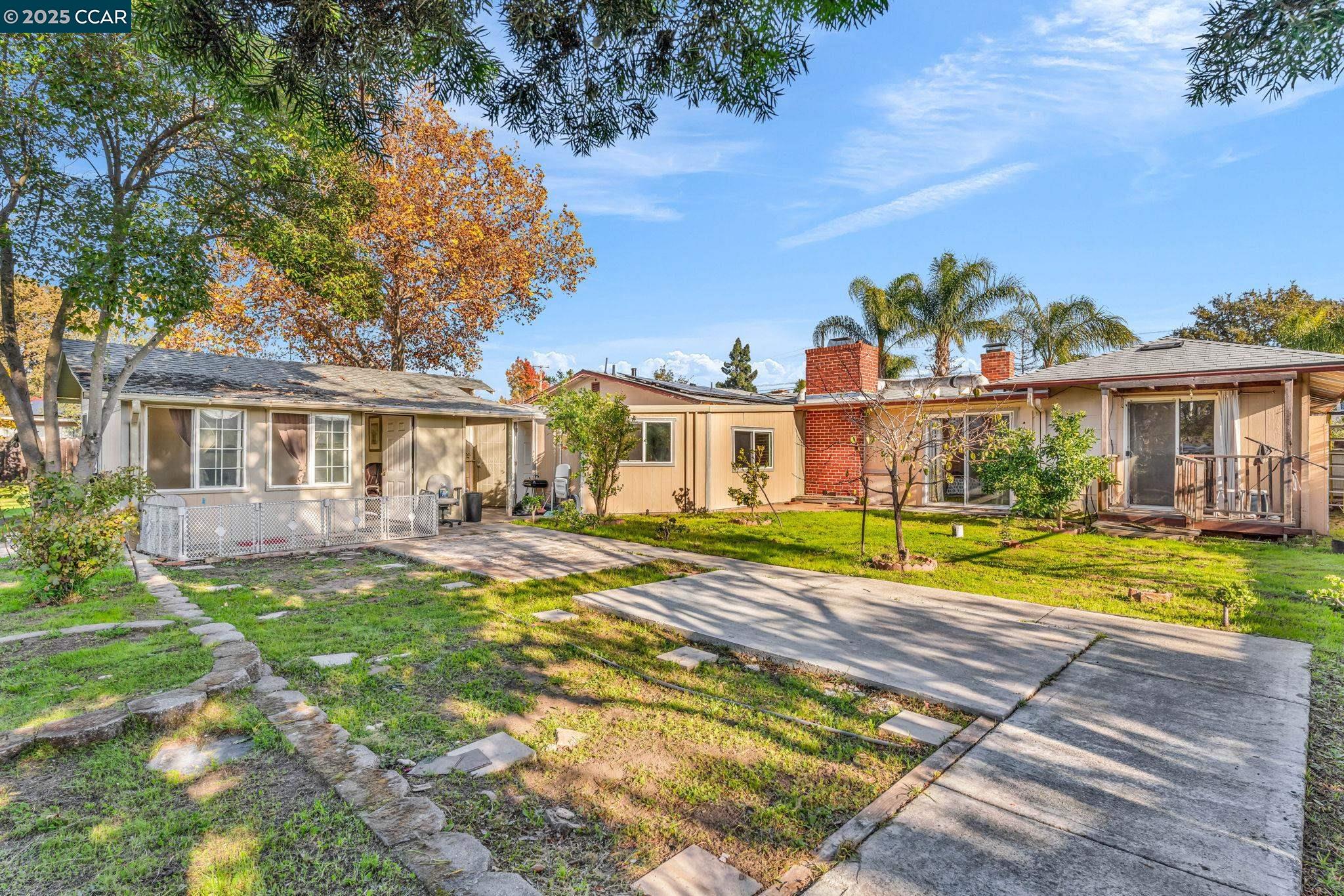 Detail Gallery Image 45 of 56 For 1455 Grove Way, Concord,  CA 94518 - 4 Beds | 3 Baths