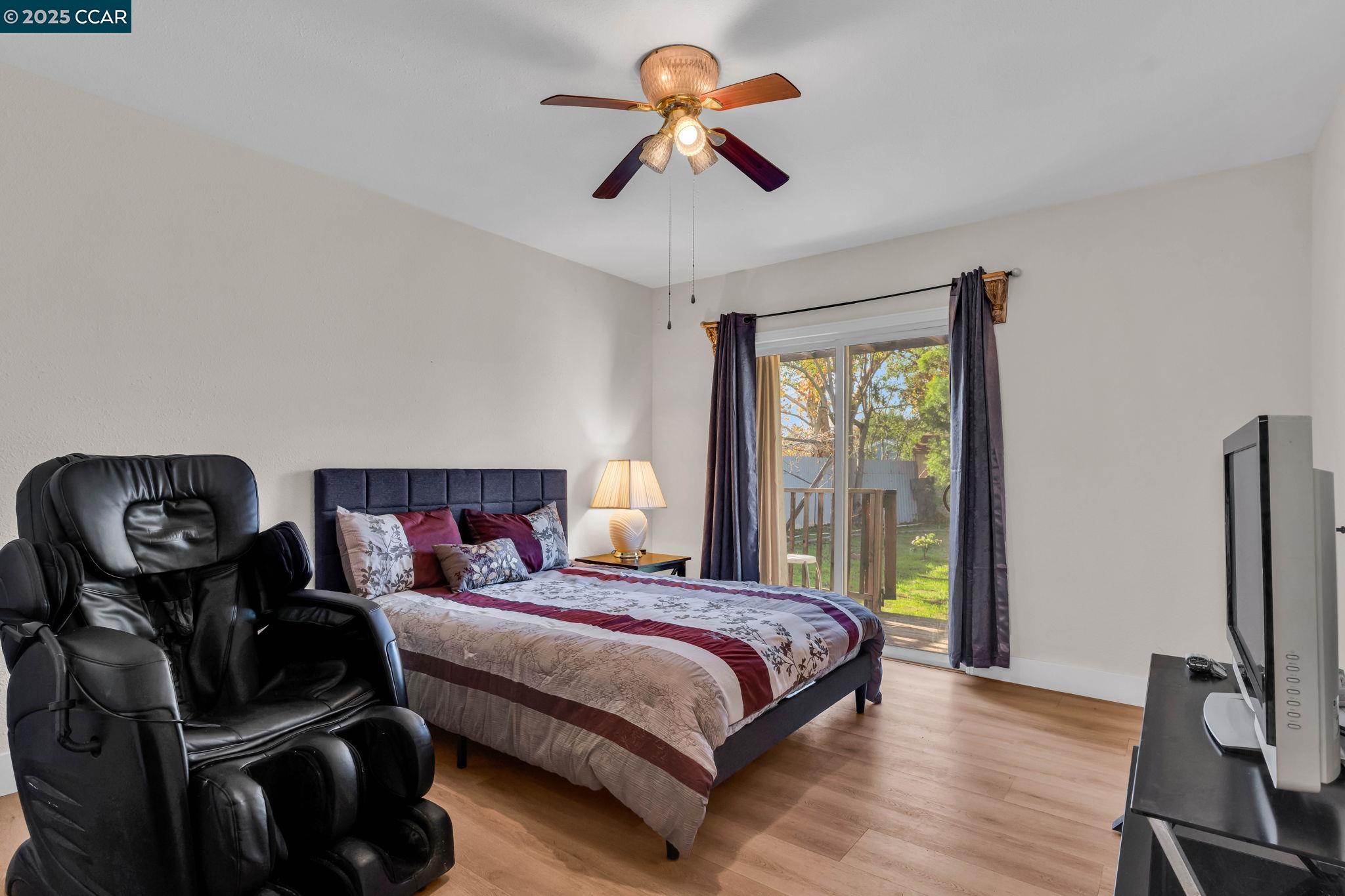 Detail Gallery Image 9 of 56 For 1455 Grove Way, Concord,  CA 94518 - 4 Beds | 3 Baths