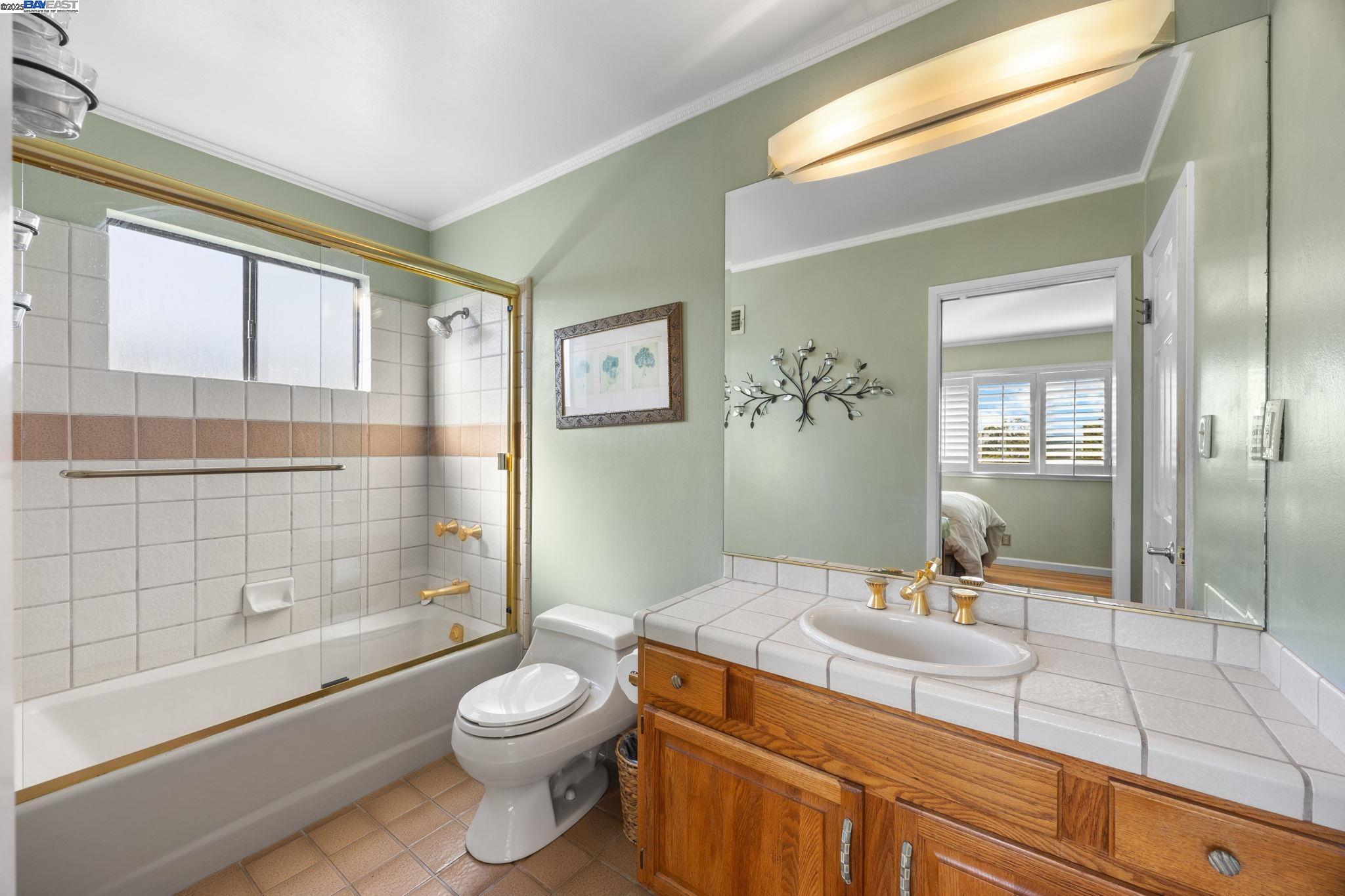 Detail Gallery Image 18 of 59 For 2461 Trenton Dr, San Bruno,  CA 94066 - 3 Beds | 2 Baths