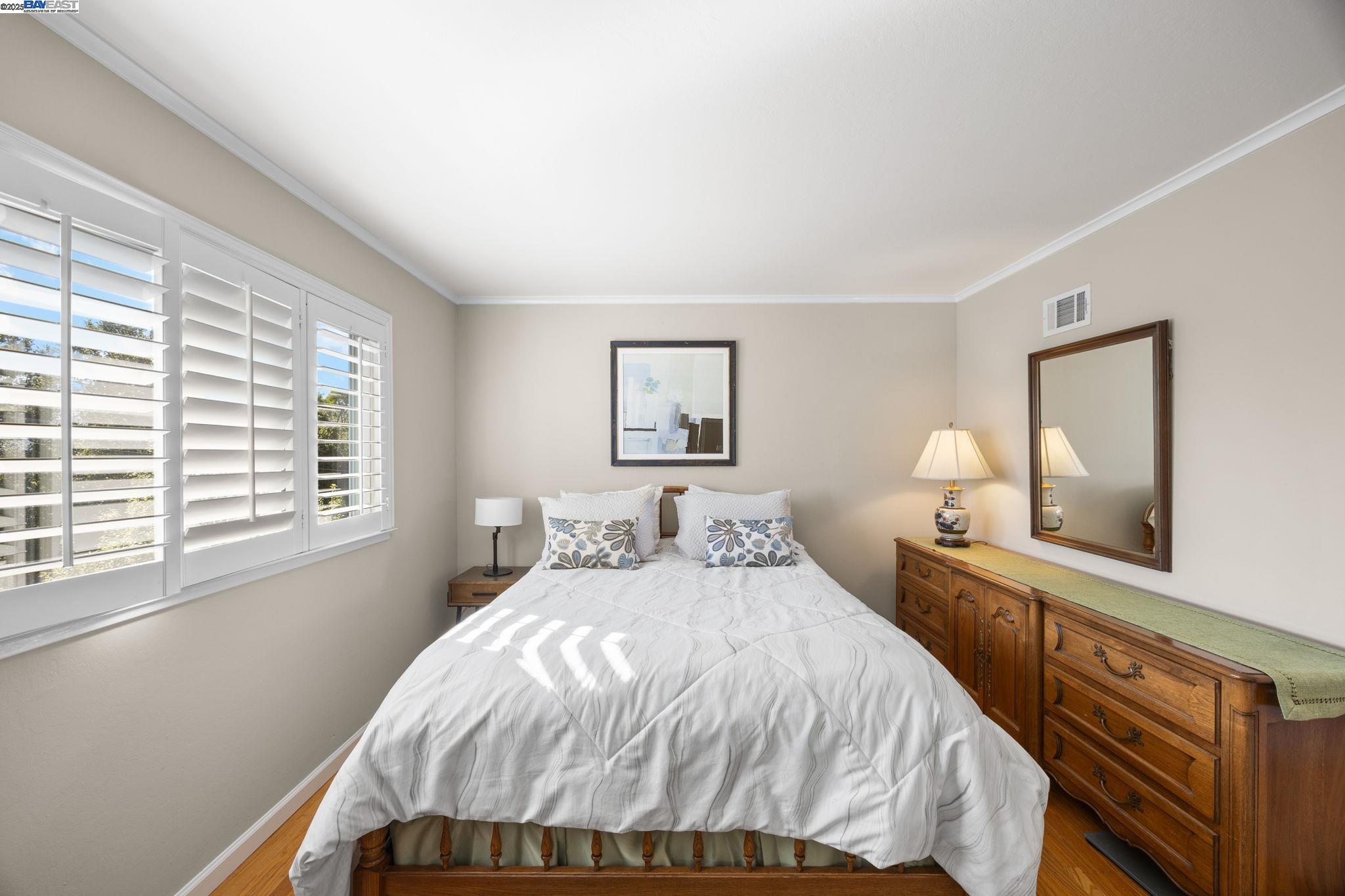 Detail Gallery Image 20 of 55 For 2461 Trenton Dr, San Bruno,  CA 94066 - 3 Beds | 2 Baths