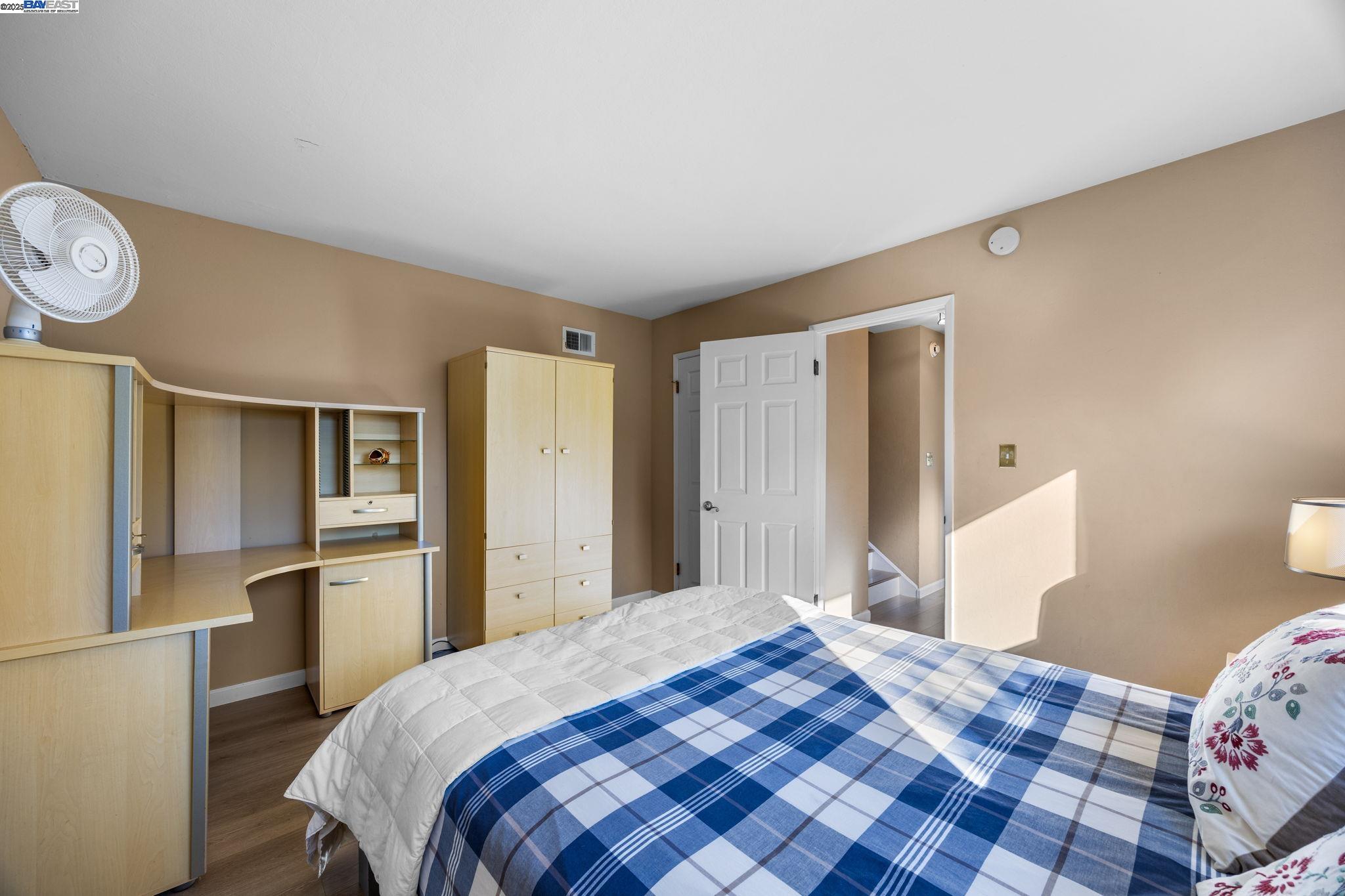 Detail Gallery Image 25 of 55 For 2461 Trenton Dr, San Bruno,  CA 94066 - 3 Beds | 2 Baths