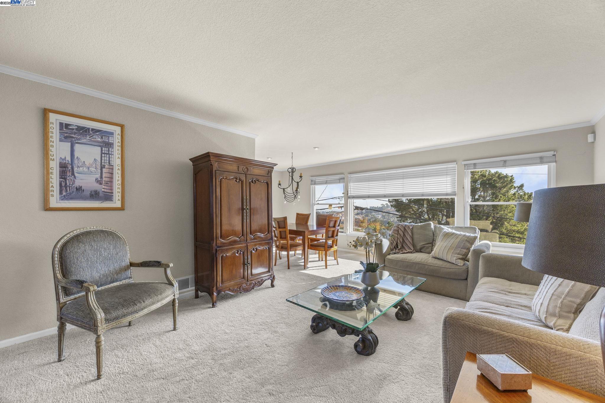 Detail Gallery Image 4 of 55 For 2461 Trenton Dr, San Bruno,  CA 94066 - 3 Beds | 2 Baths