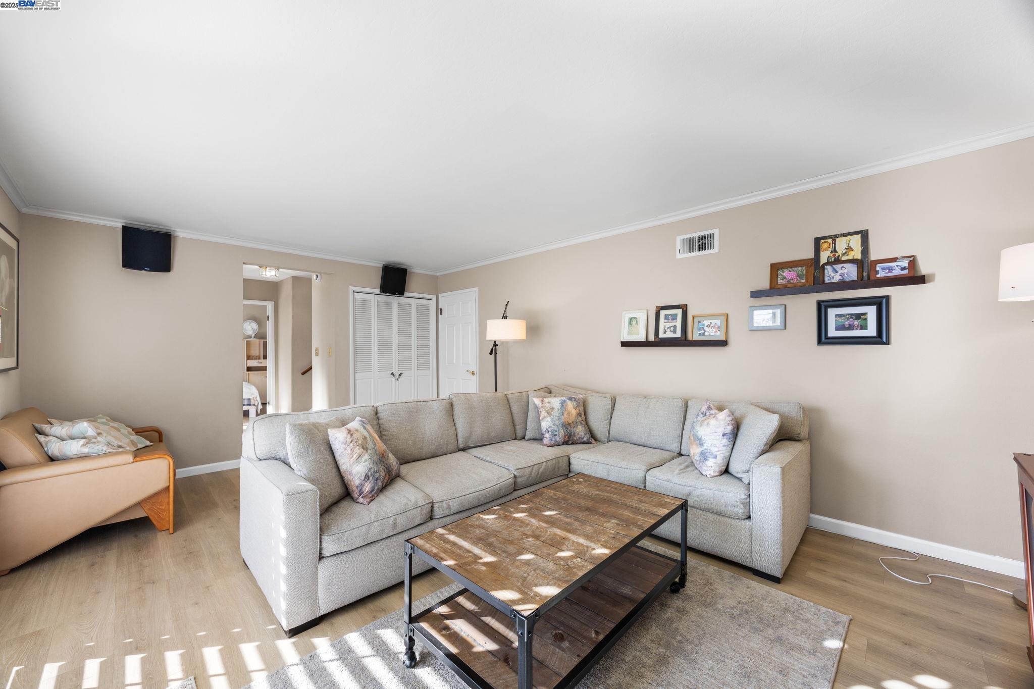 Detail Gallery Image 31 of 59 For 2461 Trenton Dr, San Bruno,  CA 94066 - 3 Beds | 2 Baths