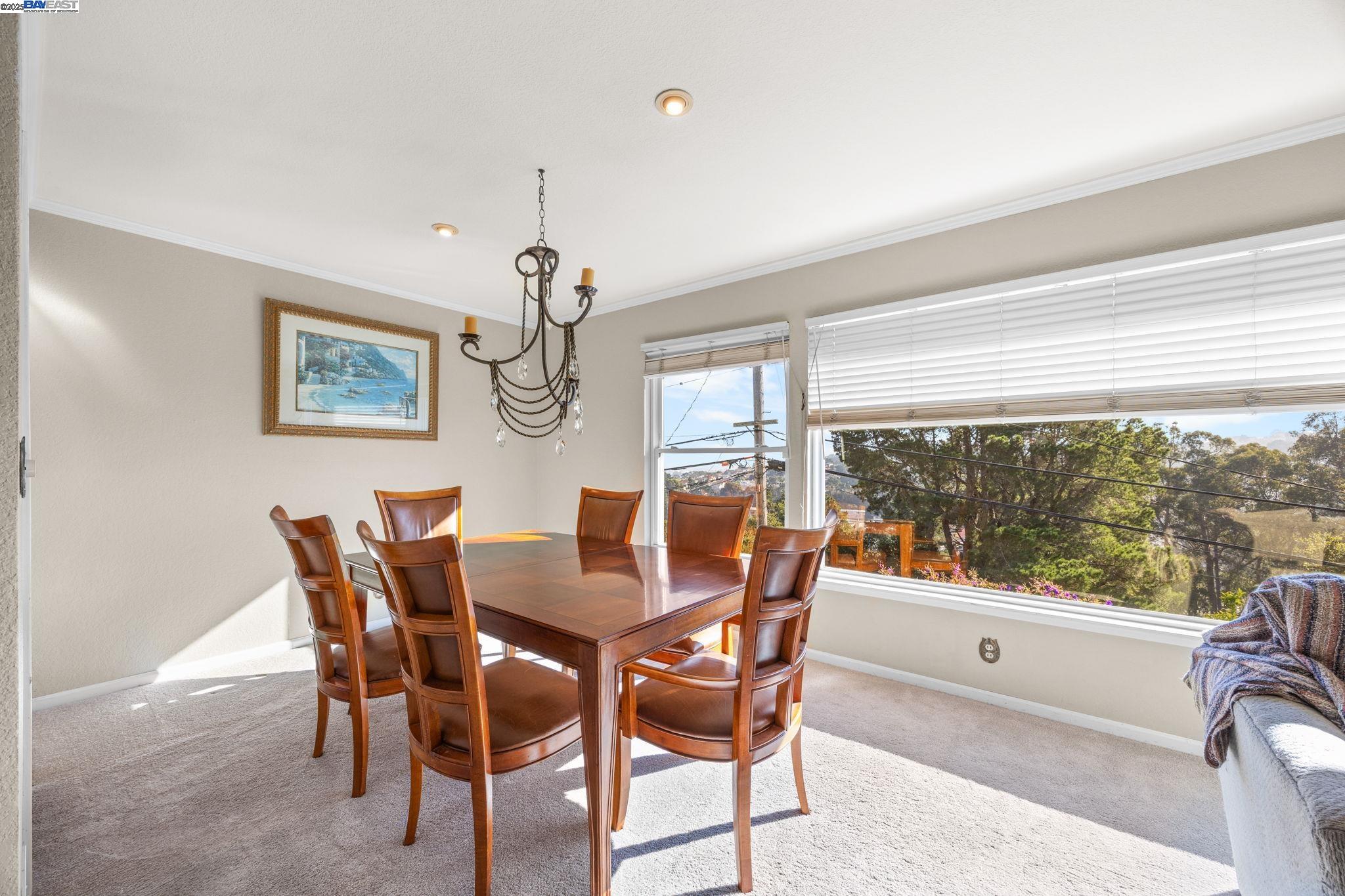 Detail Gallery Image 9 of 55 For 2461 Trenton Dr, San Bruno,  CA 94066 - 3 Beds | 2 Baths