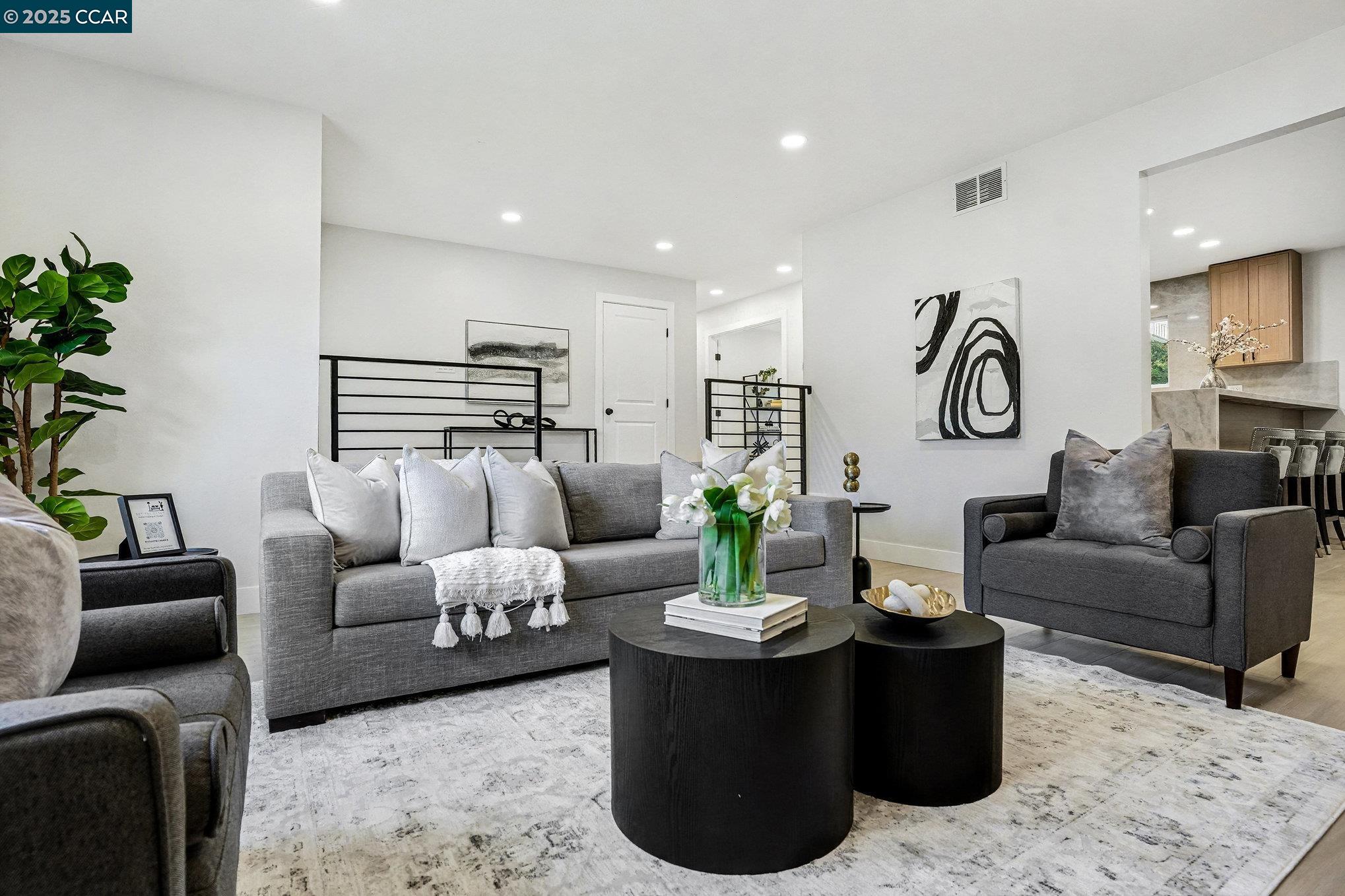 Detail Gallery Image 12 of 37 For 1053 Arkell Rd, Walnut Creek,  CA 94598 - 4 Beds | 2 Baths