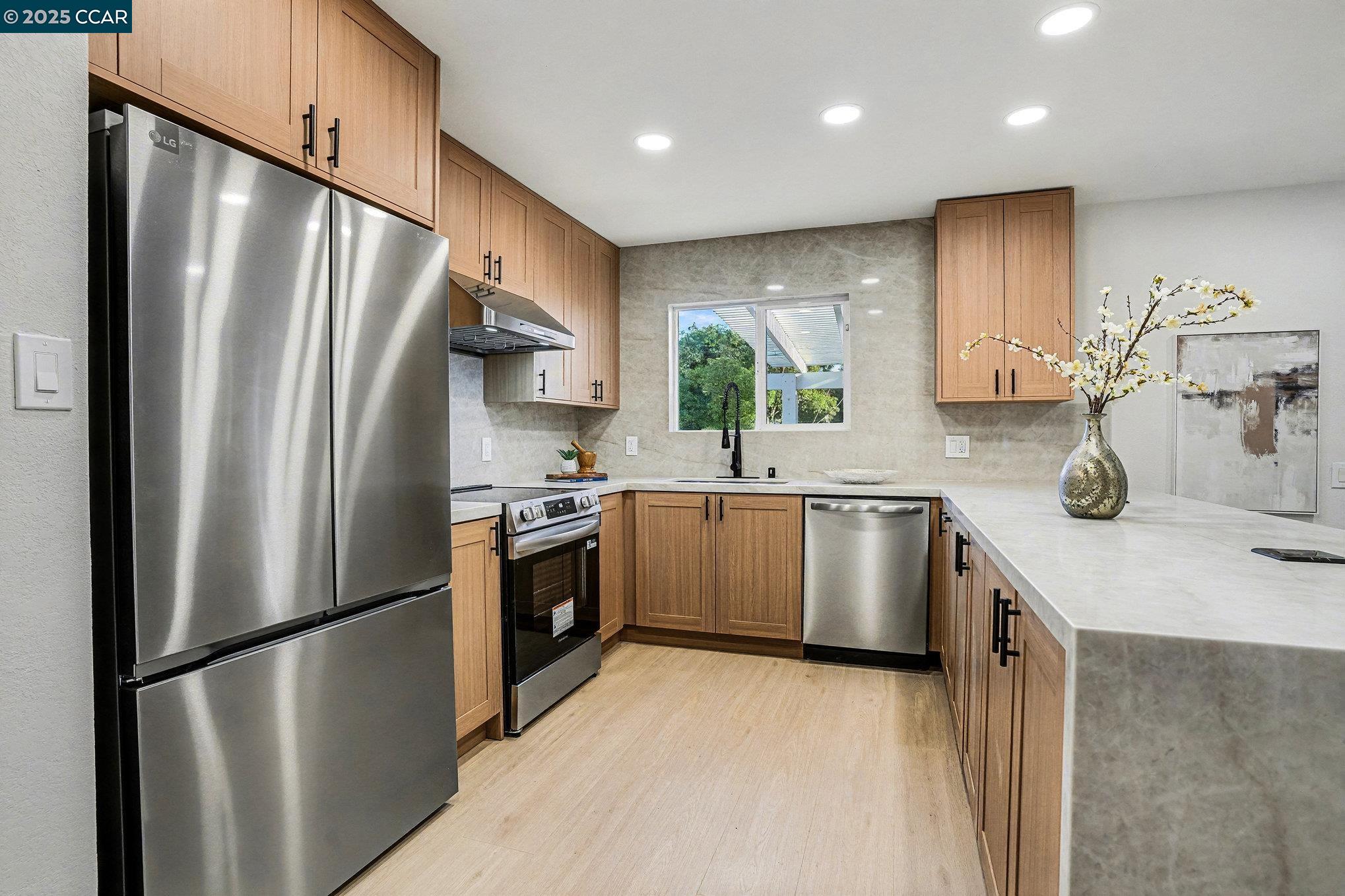 Detail Gallery Image 5 of 37 For 1053 Arkell Rd, Walnut Creek,  CA 94598 - 4 Beds | 2 Baths