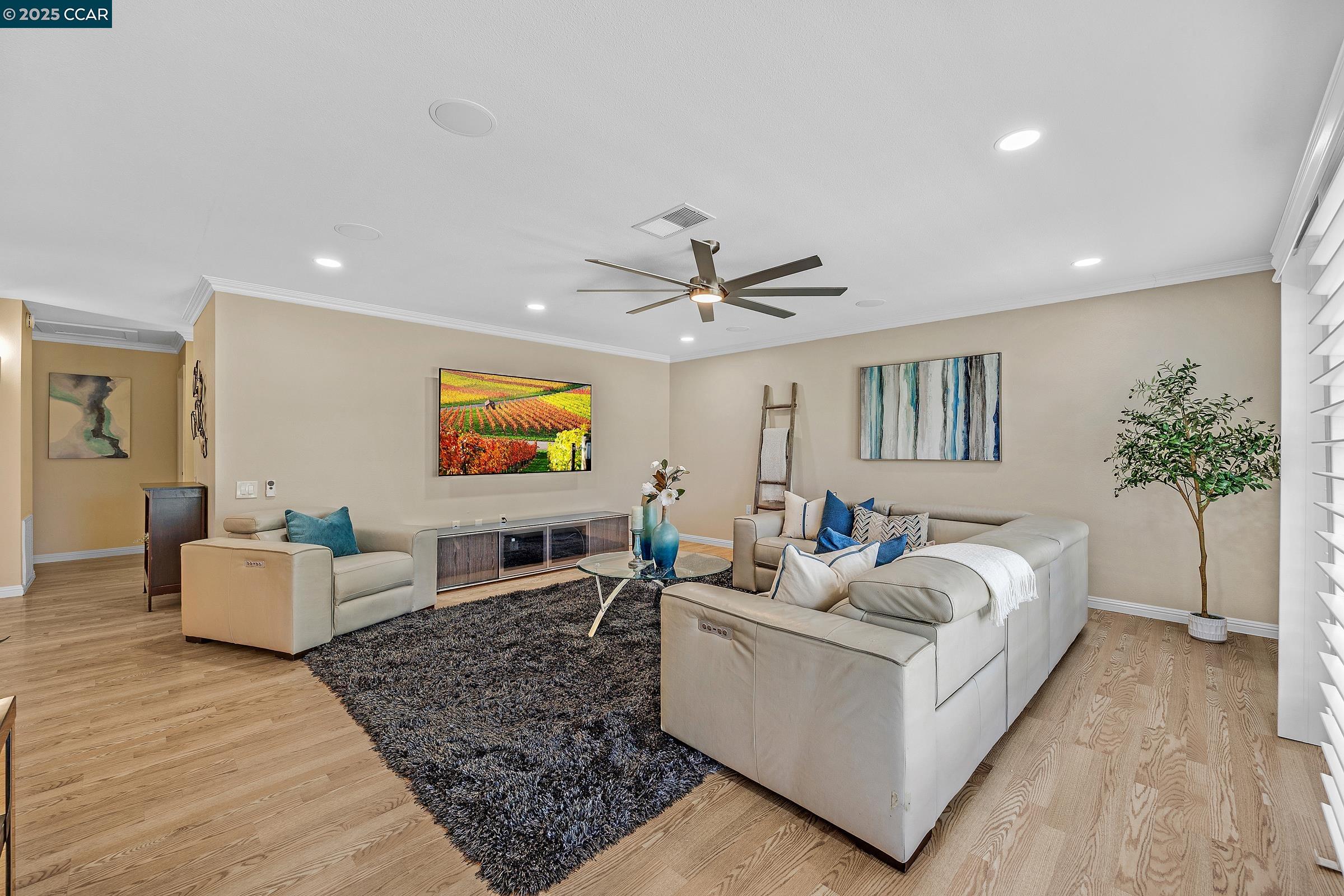 Detail Gallery Image 3 of 20 For 1173 Marigold Rd, Livermore,  CA 94551 - 2 Beds | 2 Baths