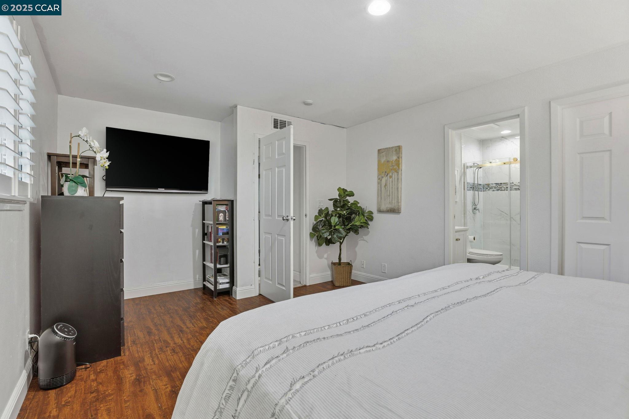 Photo #18: 41119098 Listing: Photo #18