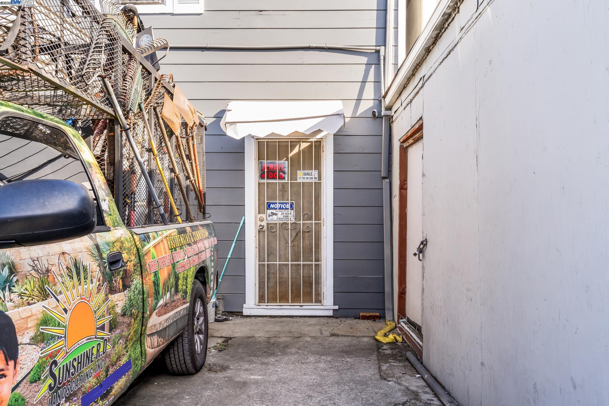 Detail Gallery Image 13 of 20 For 812 Lisbon Ave, Oakland,  CA 94601 - – Beds | – Baths