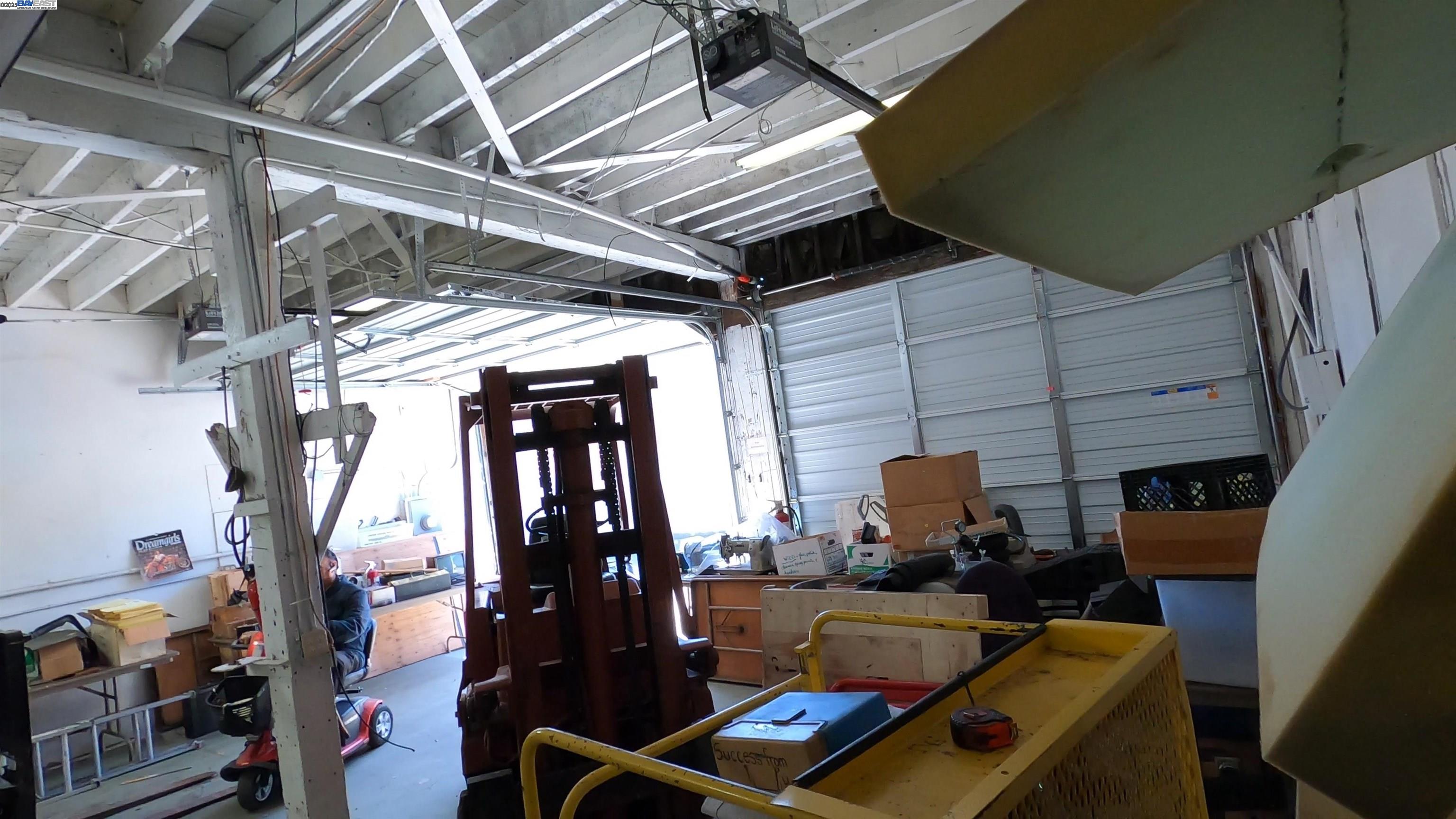 Detail Gallery Image 8 of 20 For 812 Lisbon Ave, Oakland,  CA 94601 - – Beds | – Baths