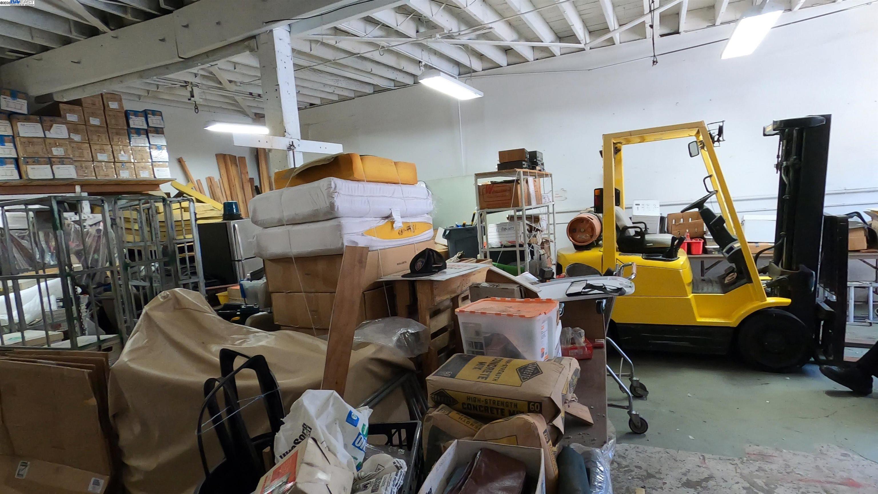 Detail Gallery Image 9 of 20 For 812 Lisbon Ave, Oakland,  CA 94601 - – Beds | – Baths