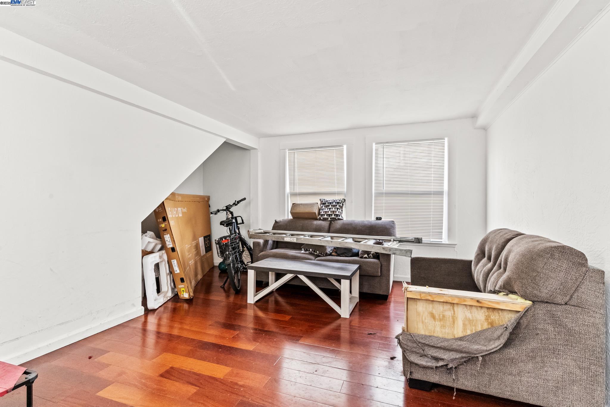 Detail Gallery Image 9 of 20 For 812 Lisbon Ave, Oakland,  CA 94601 - – Beds | – Baths