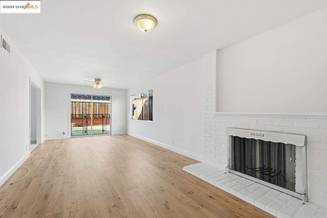 Detail Gallery Image 15 of 38 For 620 Chevy Chase Way, Hayward,  CA 94544 - 4 Beds | 2 Baths