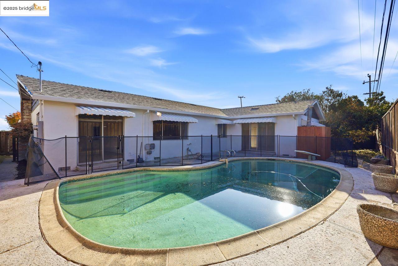 Detail Gallery Image 35 of 38 For 620 Chevy Chase Way, Hayward,  CA 94544 - 4 Beds | 2 Baths