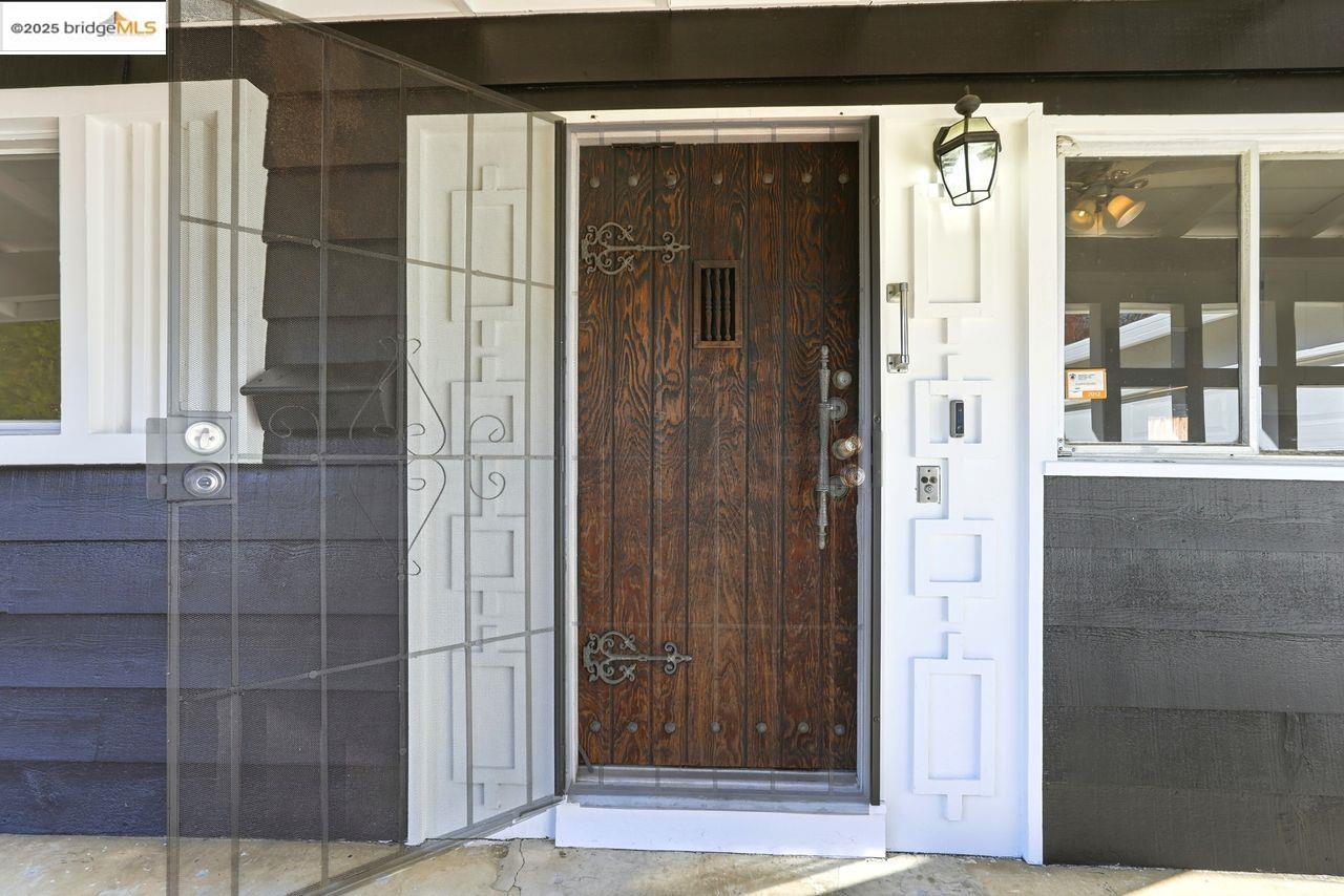 Detail Gallery Image 6 of 38 For 620 Chevy Chase Way, Hayward,  CA 94544 - 4 Beds | 2 Baths