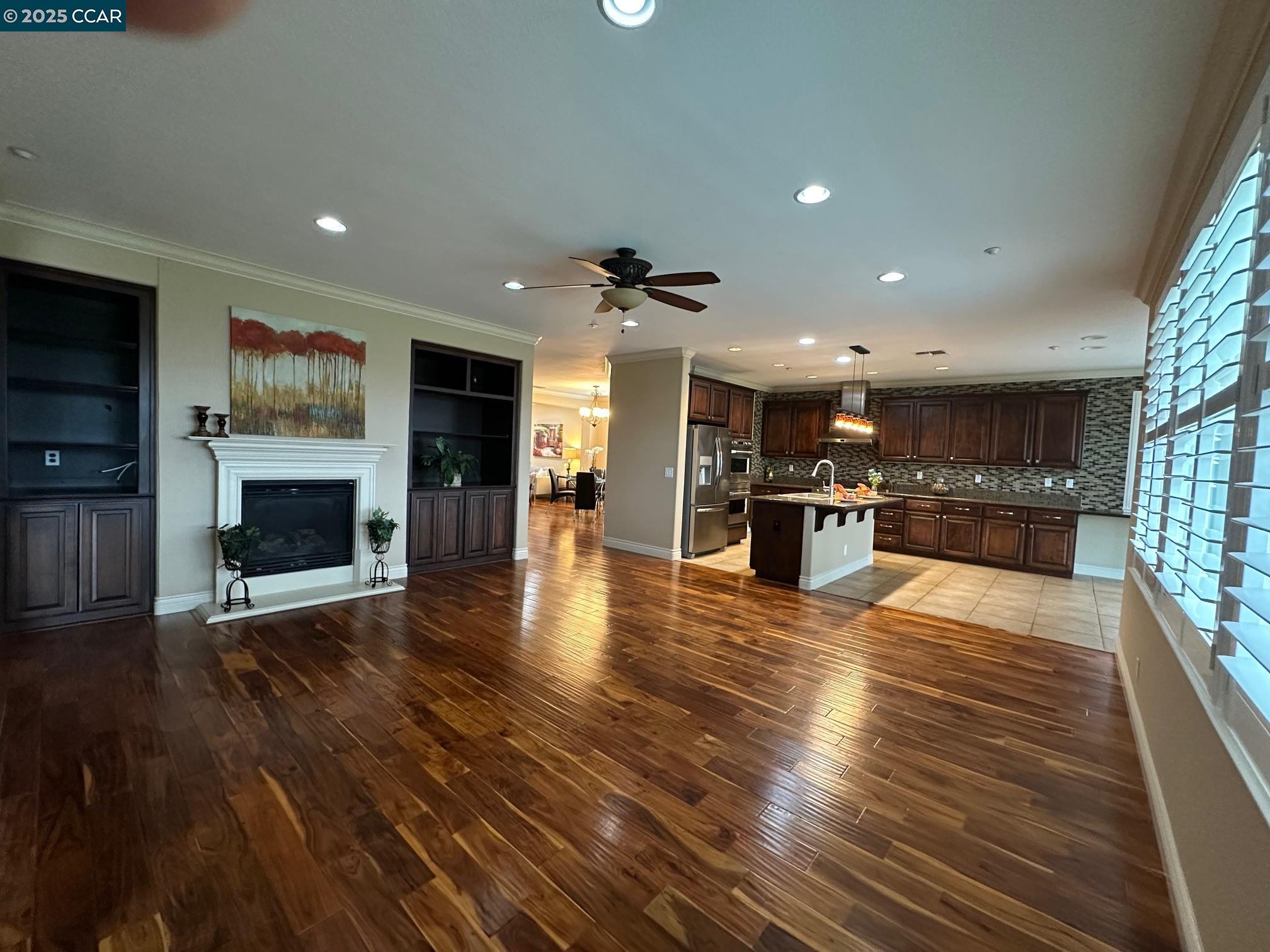 Detail Gallery Image 11 of 34 For 228 Mountain View Dr, Brentwood,  CA 94513 - 5 Beds | 3 Baths