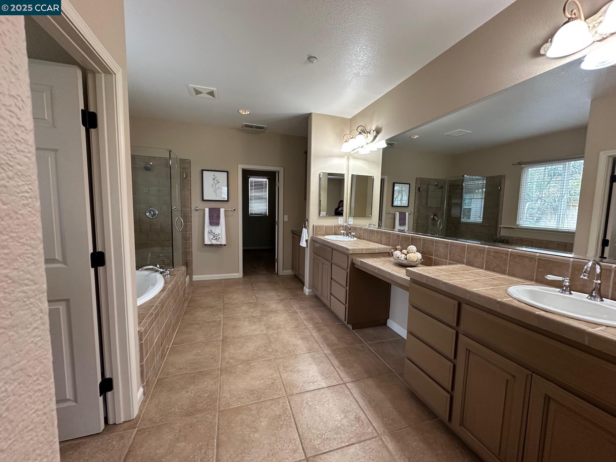 Detail Gallery Image 18 of 34 For 228 Mountain View Dr, Brentwood,  CA 94513 - 5 Beds | 3 Baths