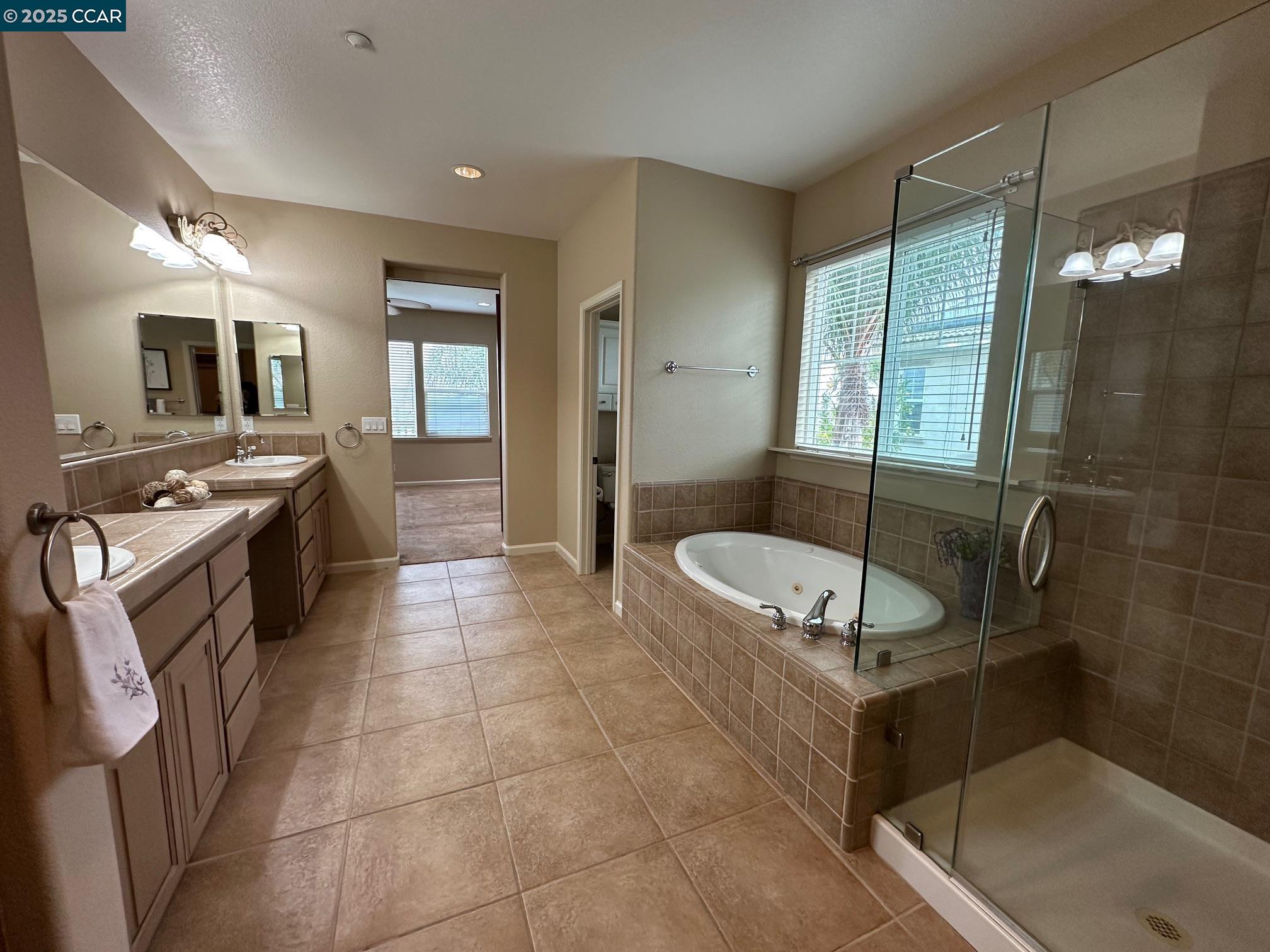 Detail Gallery Image 19 of 34 For 228 Mountain View Dr, Brentwood,  CA 94513 - 5 Beds | 3 Baths