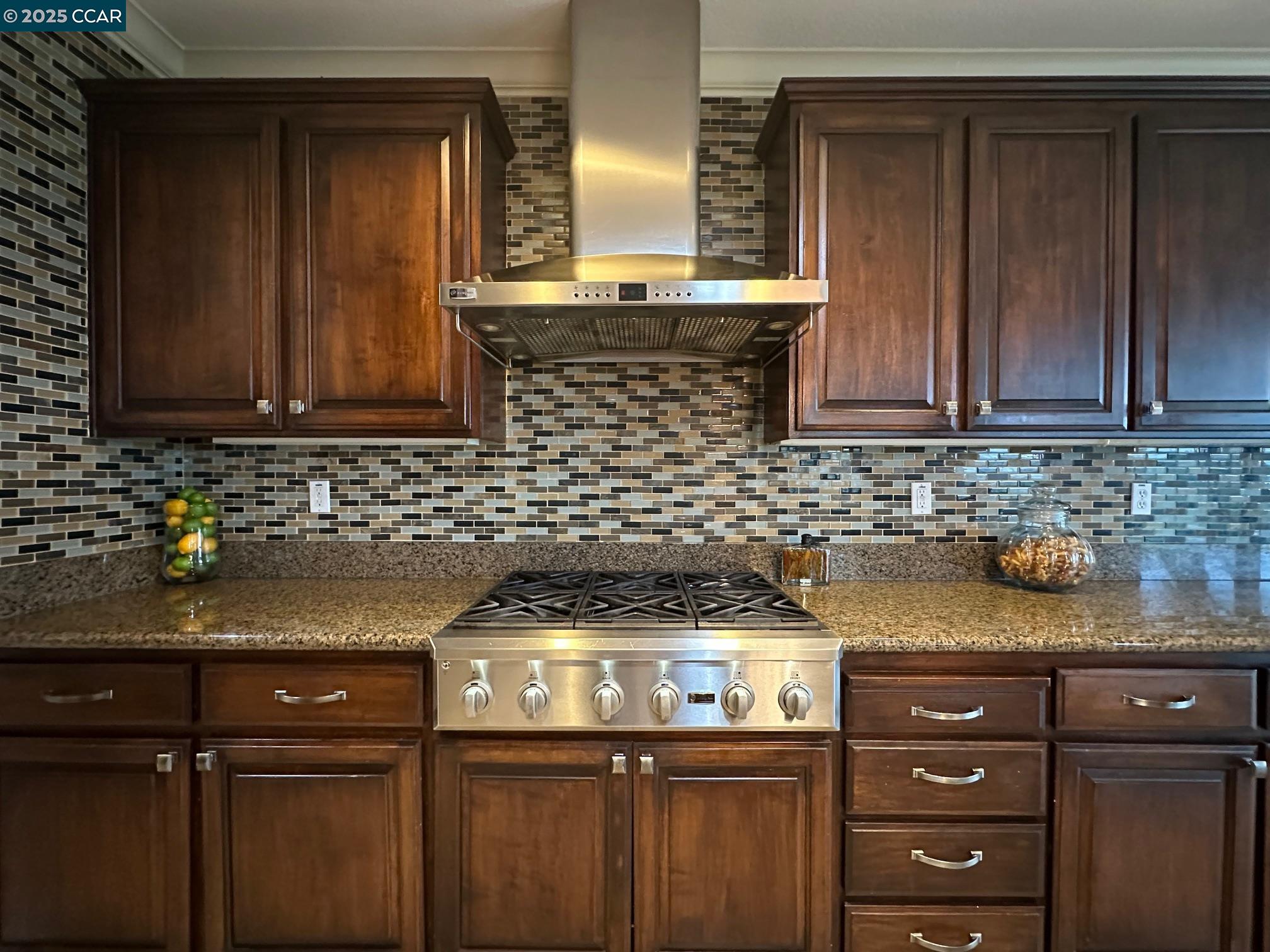 Detail Gallery Image 7 of 34 For 228 Mountain View Dr, Brentwood,  CA 94513 - 5 Beds | 3 Baths