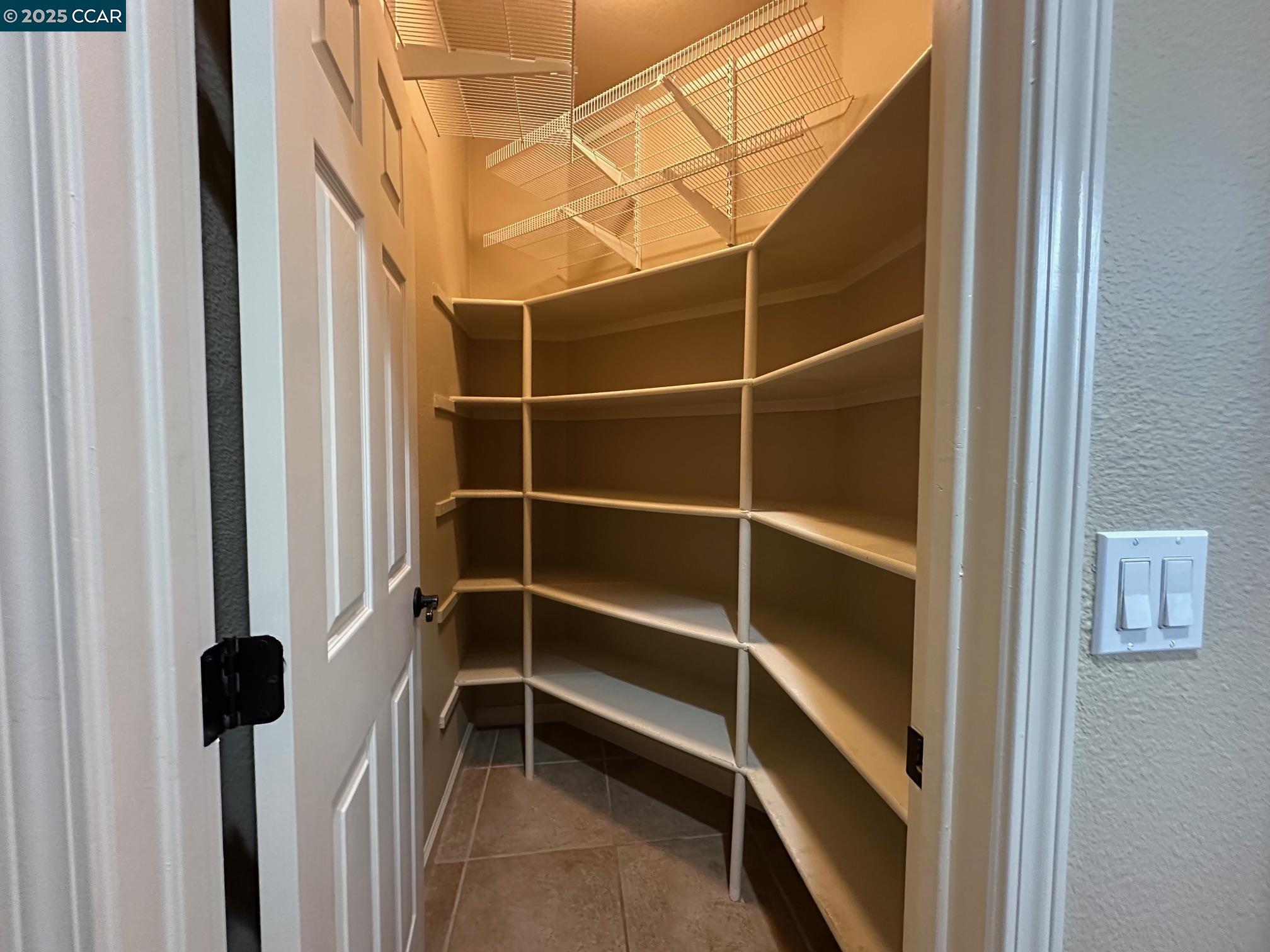 Detail Gallery Image 9 of 34 For 228 Mountain View Dr, Brentwood,  CA 94513 - 5 Beds | 3 Baths