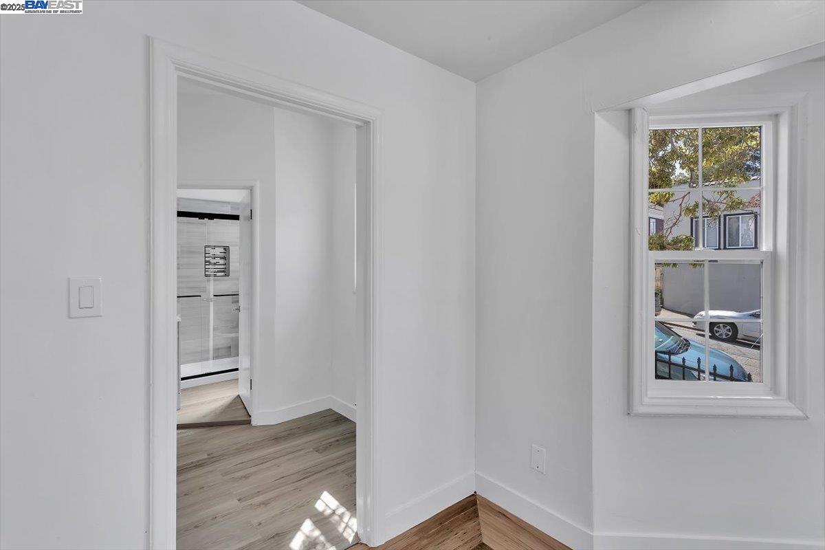 Detail Gallery Image 21 of 37 For 3300 Harrison St, Oakland,  CA 94611 - – Beds | – Baths