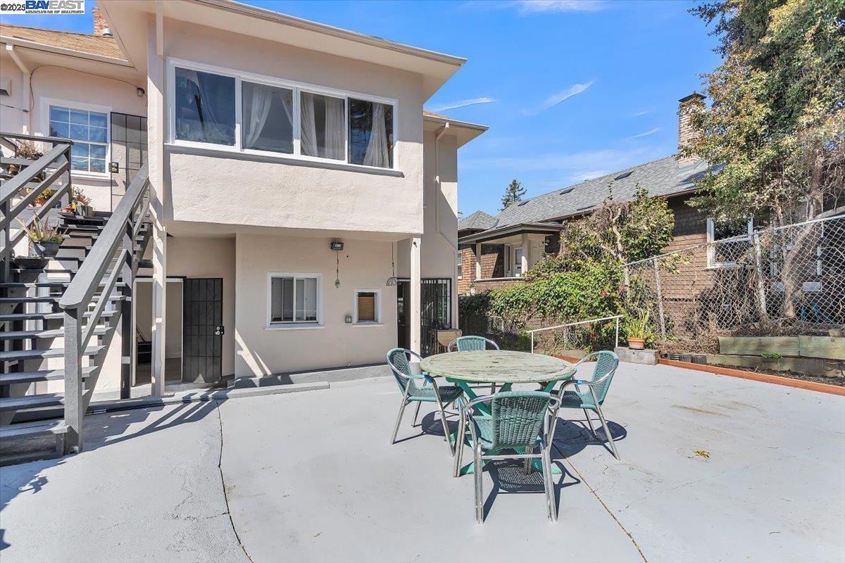 Detail Gallery Image 28 of 37 For 3300 Harrison St, Oakland,  CA 94611 - – Beds | – Baths