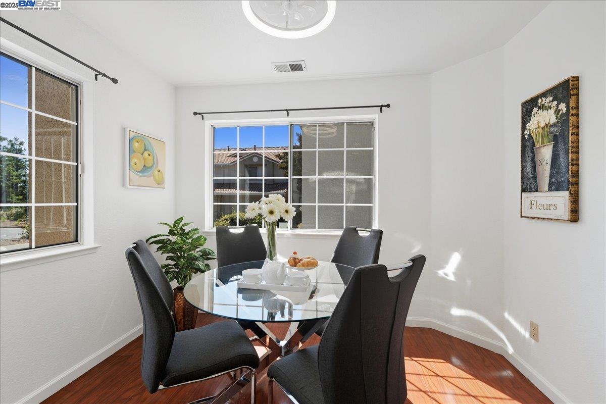 Detail Gallery Image 11 of 30 For 313 Camino Arroyo E, Danville,  CA 94506 - 3 Beds | 2/1 Baths