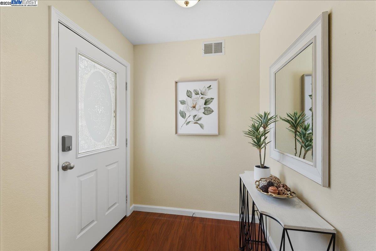 Detail Gallery Image 23 of 30 For 313 Camino Arroyo E, Danville,  CA 94506 - 3 Beds | 2/1 Baths
