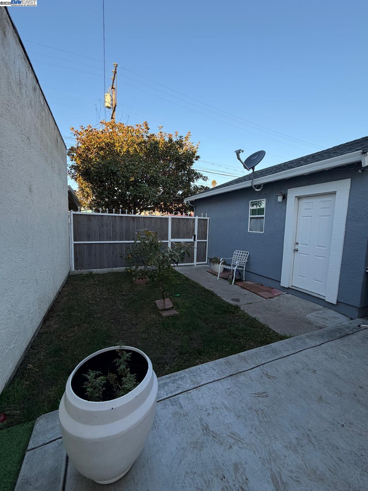 Detail Gallery Image 19 of 20 For 250 S 47th St, Richmond,  CA 94804 - 3 Beds | 2/1 Baths