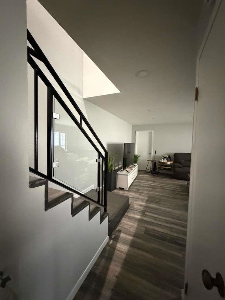 Detail Gallery Image 8 of 27 For 250 S 47th St, Richmond,  CA 94804 - 3 Beds | 2/1 Baths