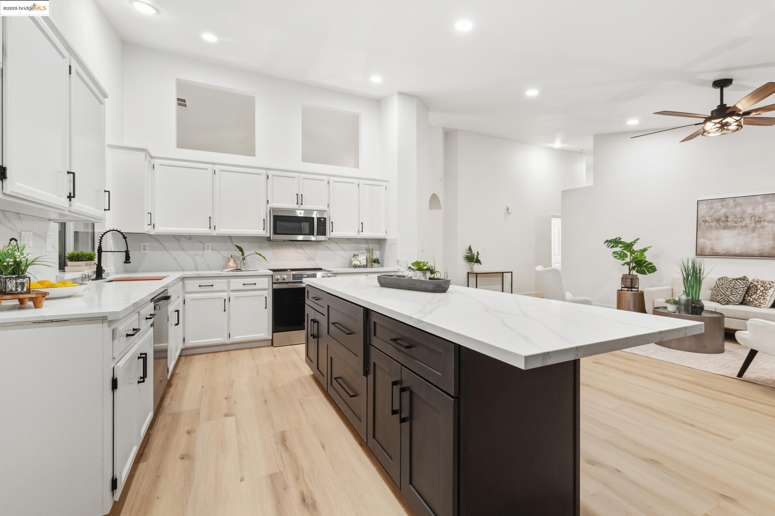 Detail Gallery Image 14 of 53 For 5213 San Paulo Dr, Salida,  CA 95368 - 4 Beds | 2 Baths