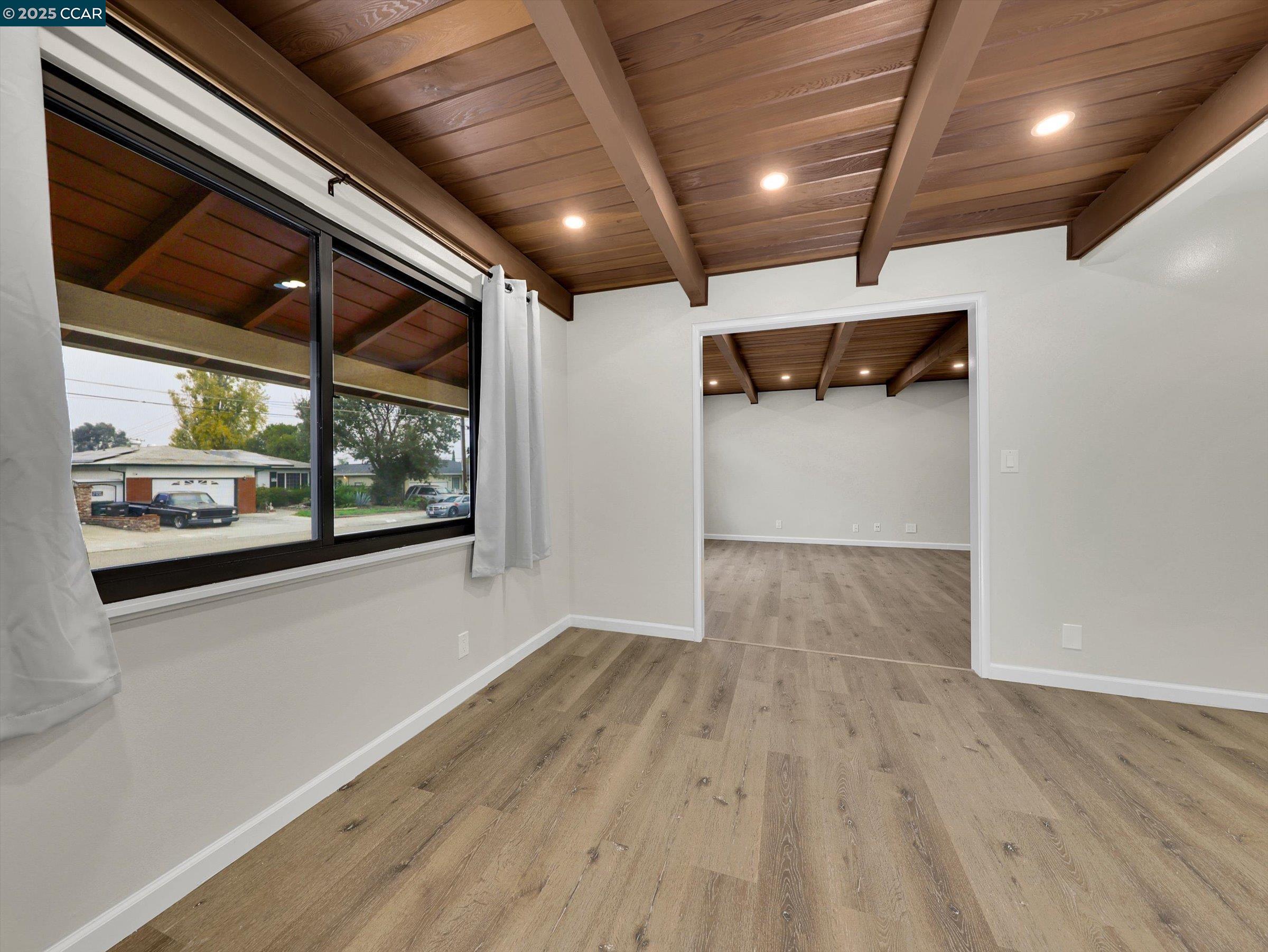 Detail Gallery Image 12 of 55 For 3811 Shasta Cir, Pittsburg,  CA 94565 - 3 Beds | 2 Baths