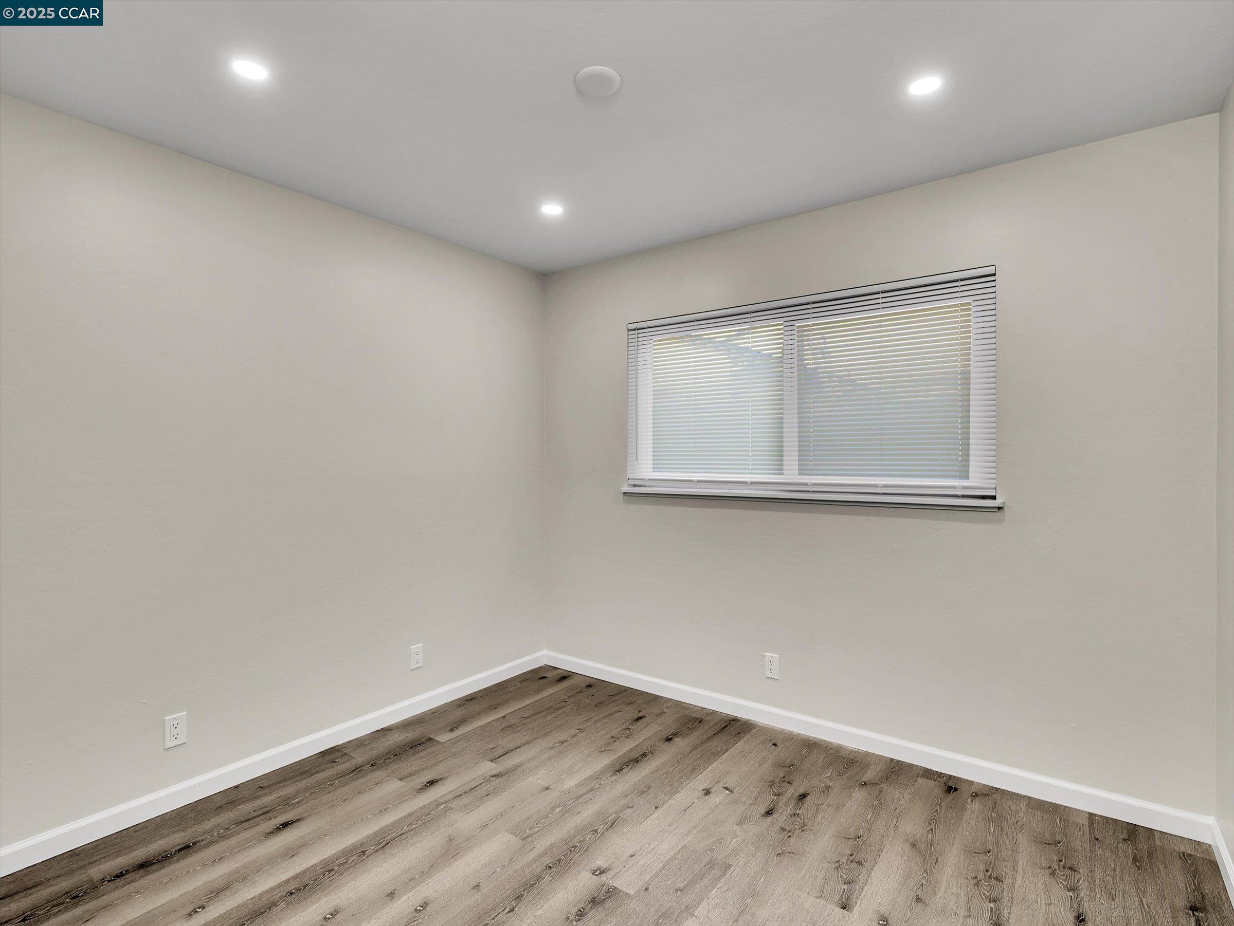 Detail Gallery Image 19 of 55 For 3811 Shasta Cir, Pittsburg,  CA 94565 - 3 Beds | 2 Baths