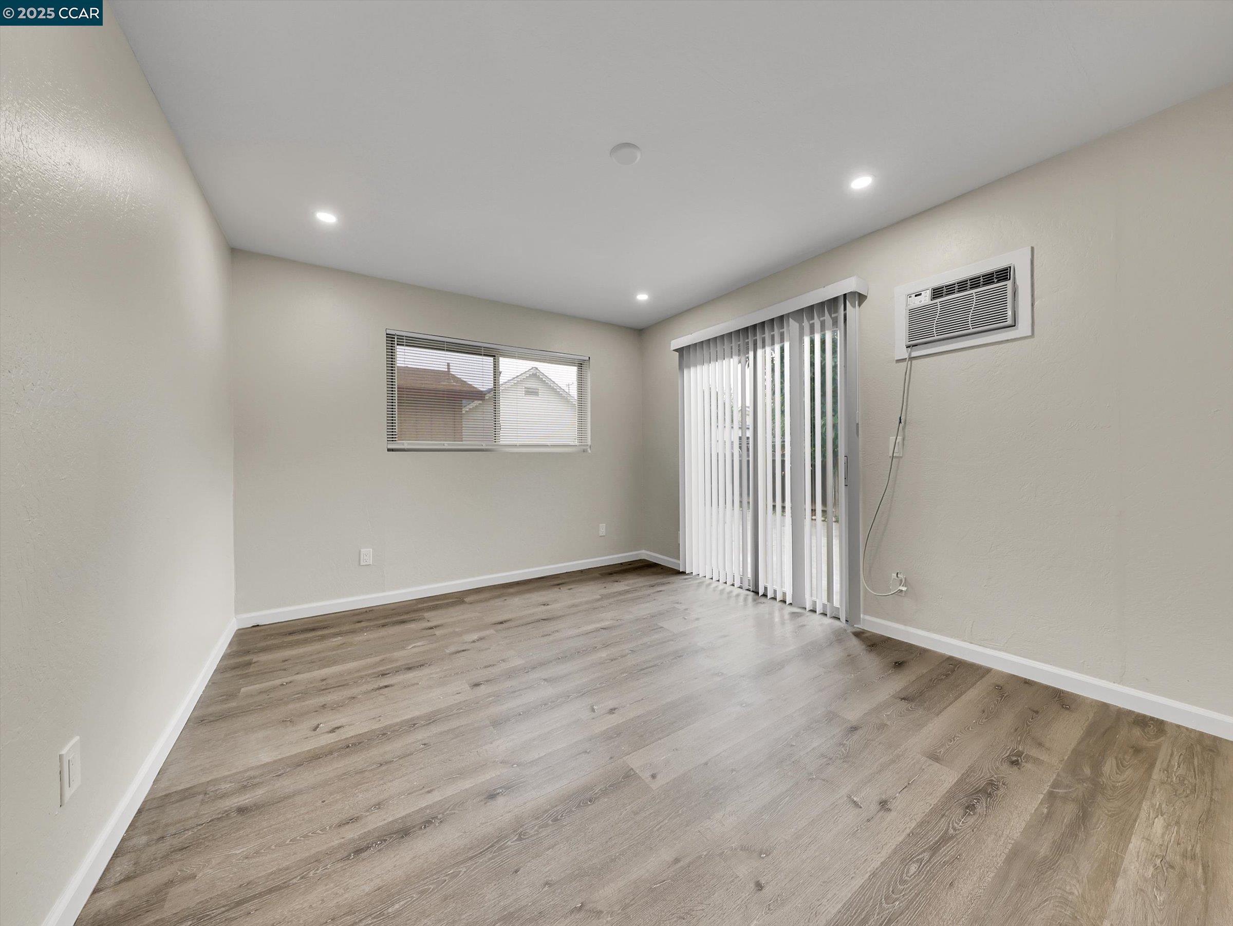 Detail Gallery Image 23 of 55 For 3811 Shasta Cir, Pittsburg,  CA 94565 - 3 Beds | 2 Baths