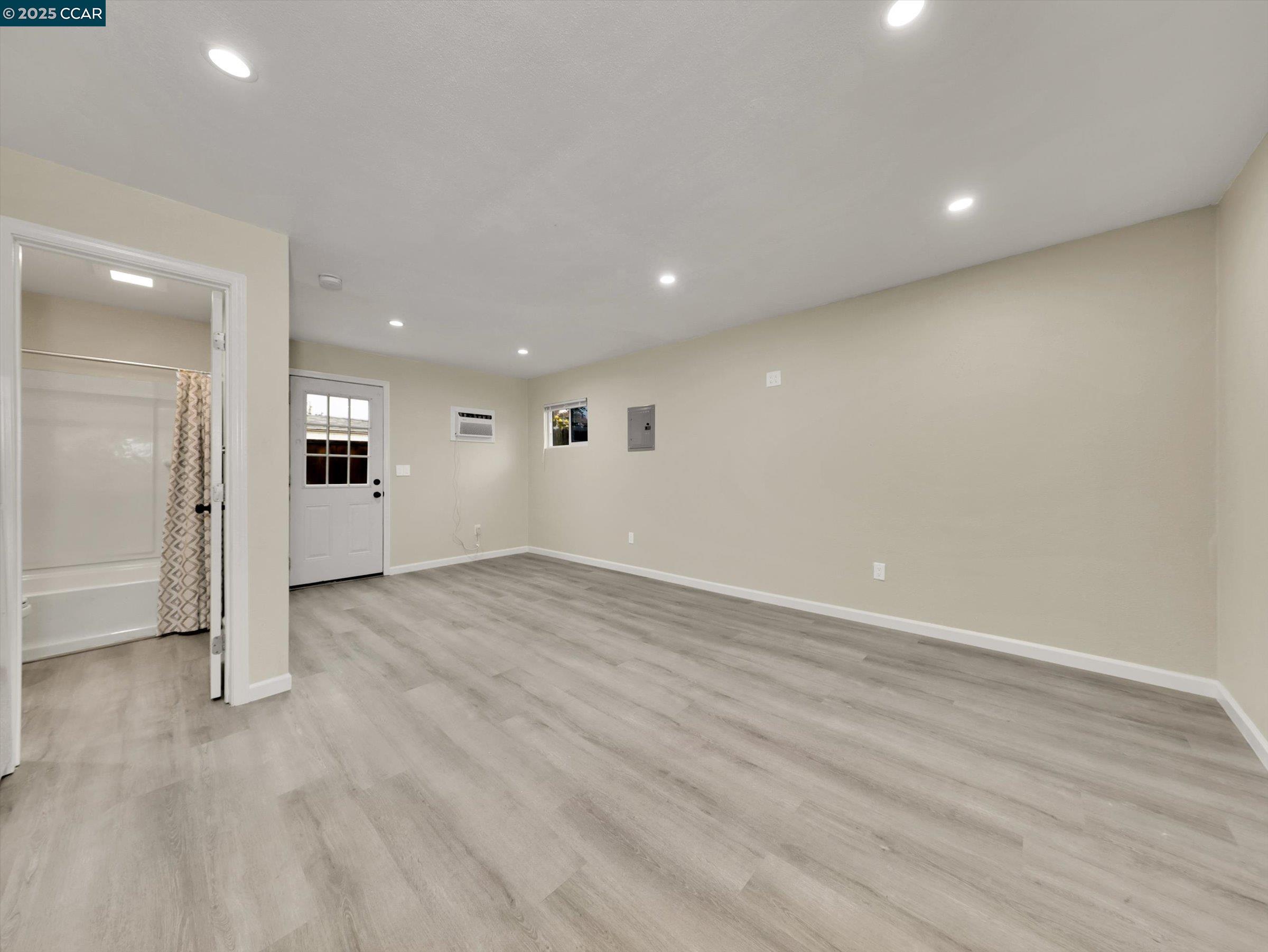 Detail Gallery Image 48 of 55 For 3811 Shasta Cir, Pittsburg,  CA 94565 - 3 Beds | 2 Baths