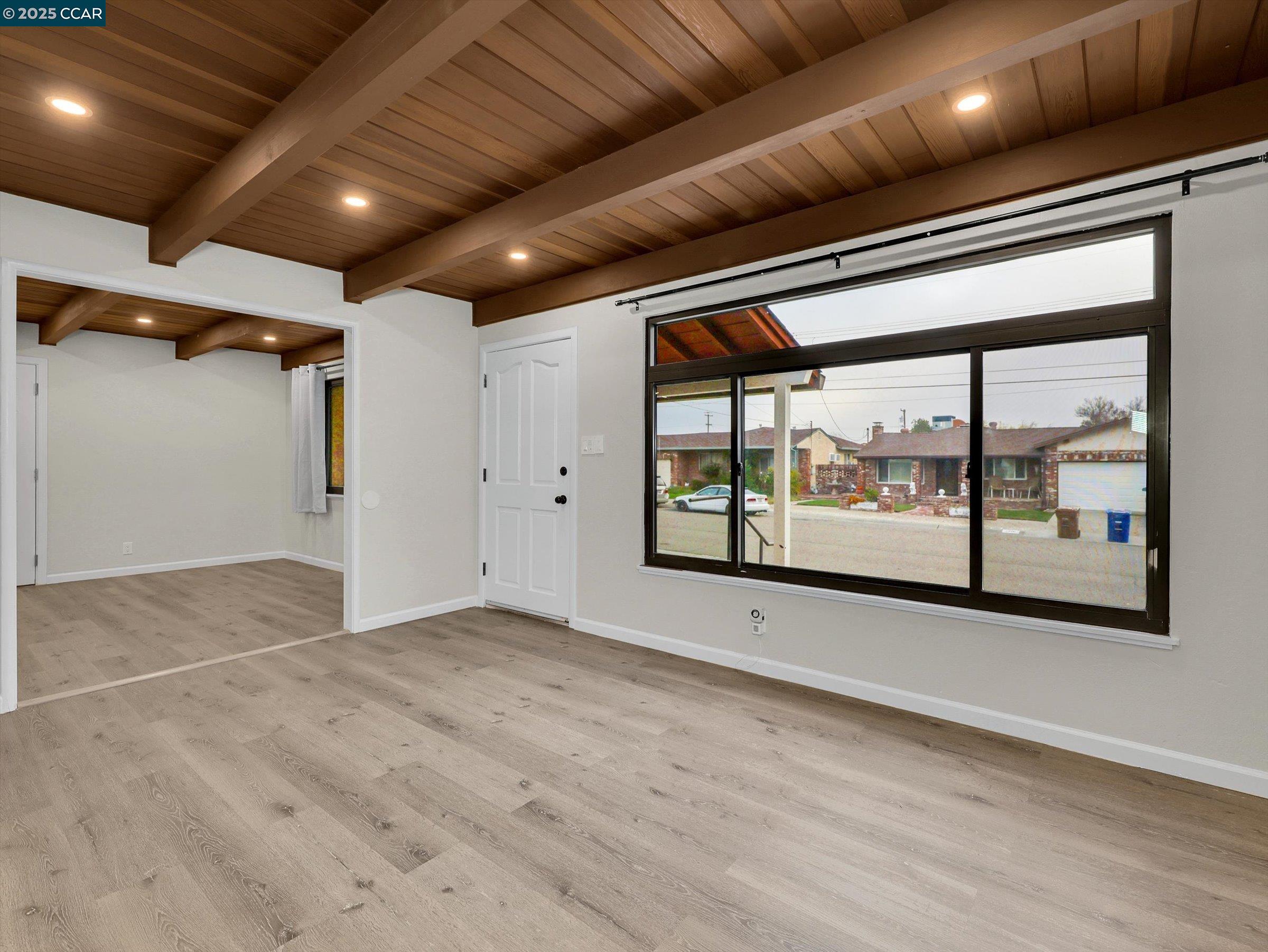 Detail Gallery Image 8 of 55 For 3811 Shasta Cir, Pittsburg,  CA 94565 - 3 Beds | 2 Baths