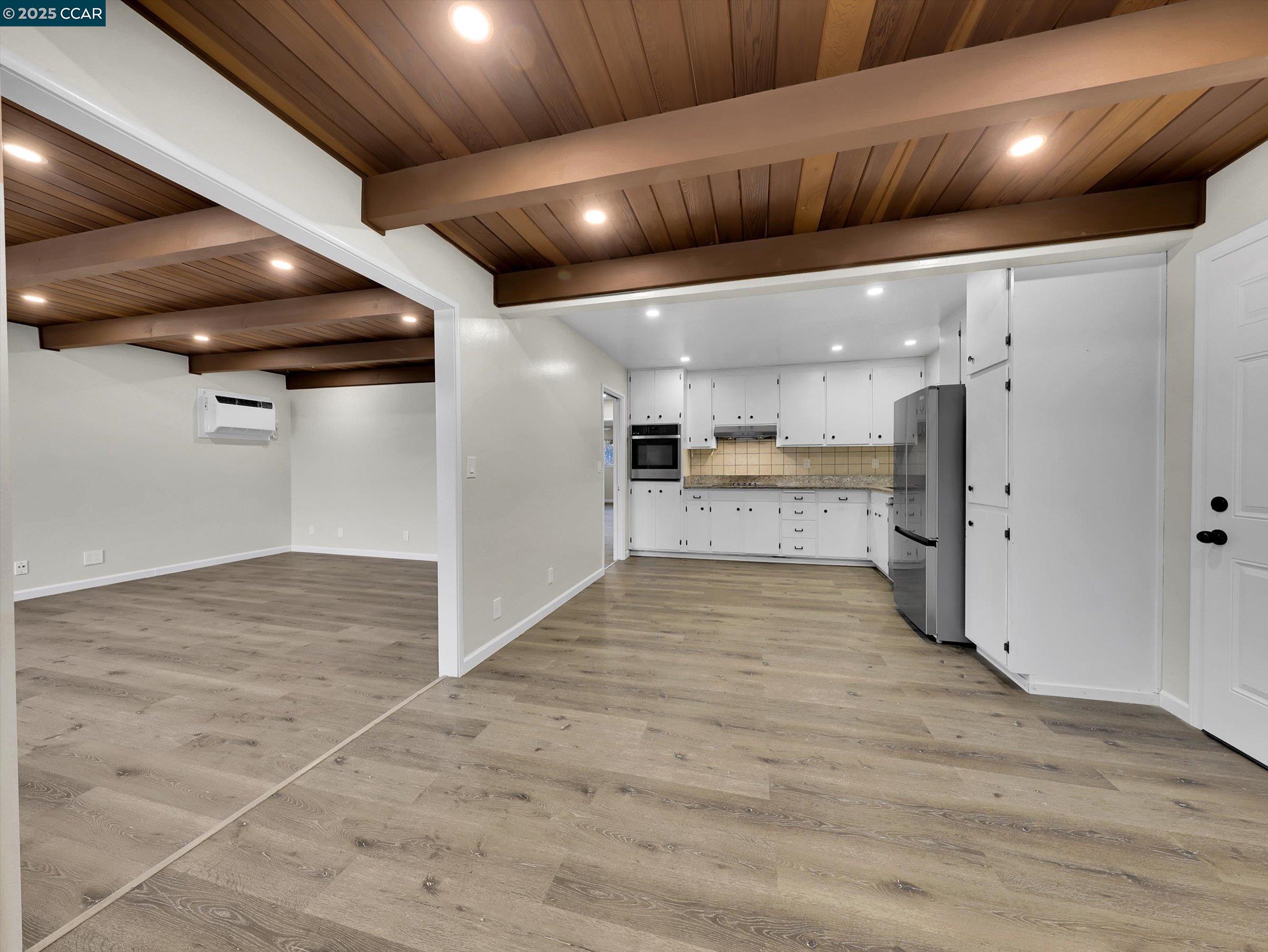 Detail Gallery Image 10 of 55 For 3811 Shasta Cir, Pittsburg,  CA 94565 - 3 Beds | 2 Baths