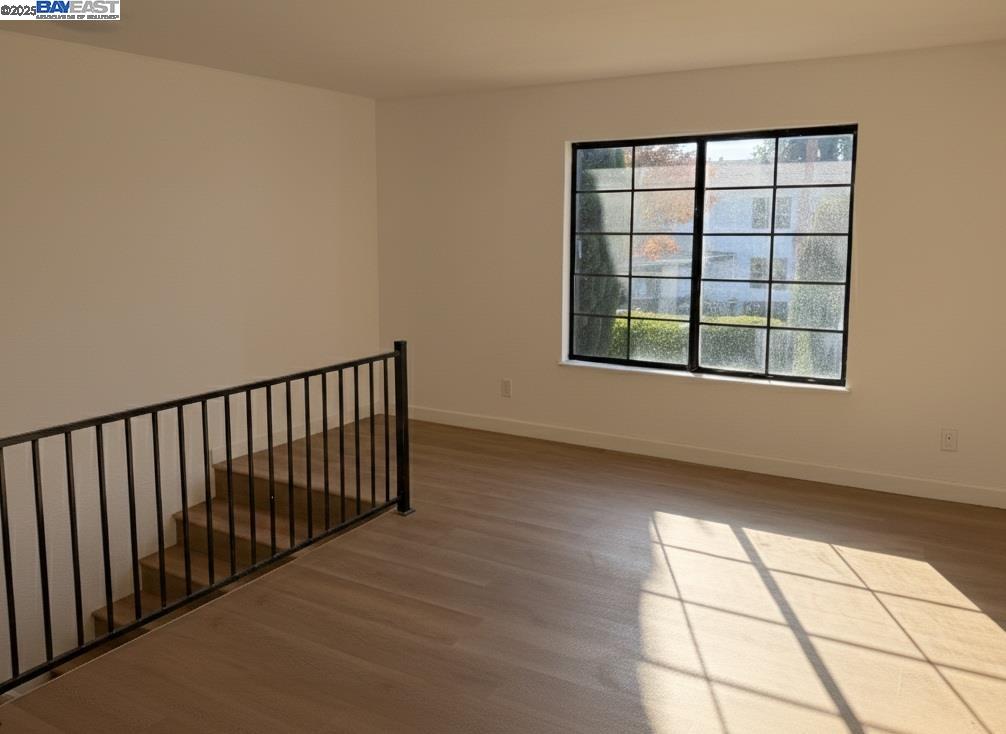 Detail Gallery Image 5 of 7 For 36500 Alder Ct, Fremont,  CA 94536 - 5 Beds | 4/1 Baths