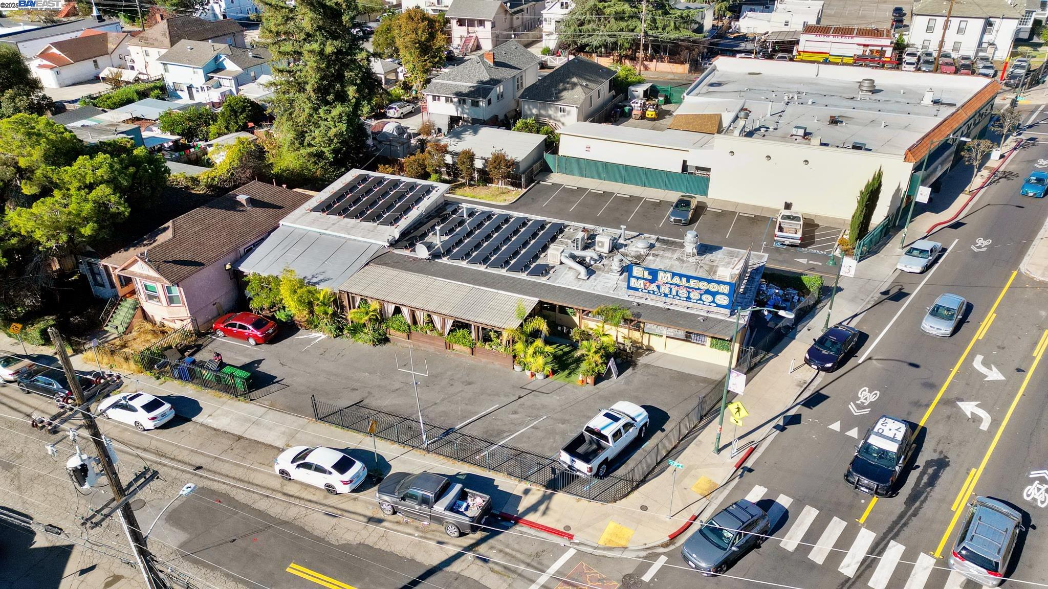 Detail Gallery Image 2 of 32 For 3829 Foothill Blvd, Oakland,  CA 94601 - – Beds | – Baths