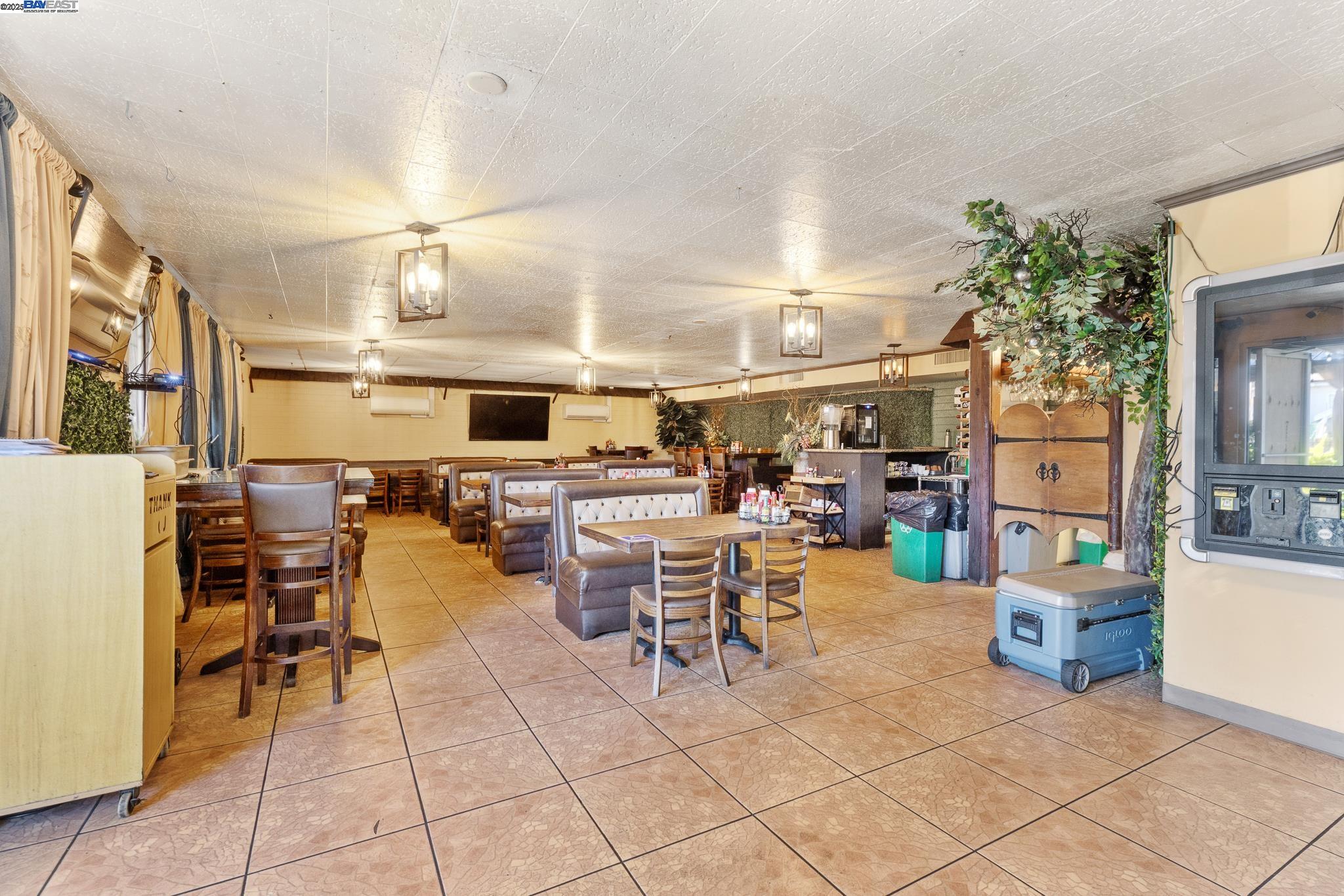 Detail Gallery Image 24 of 32 For 3829 Foothill Blvd, Oakland,  CA 94601 - – Beds | – Baths