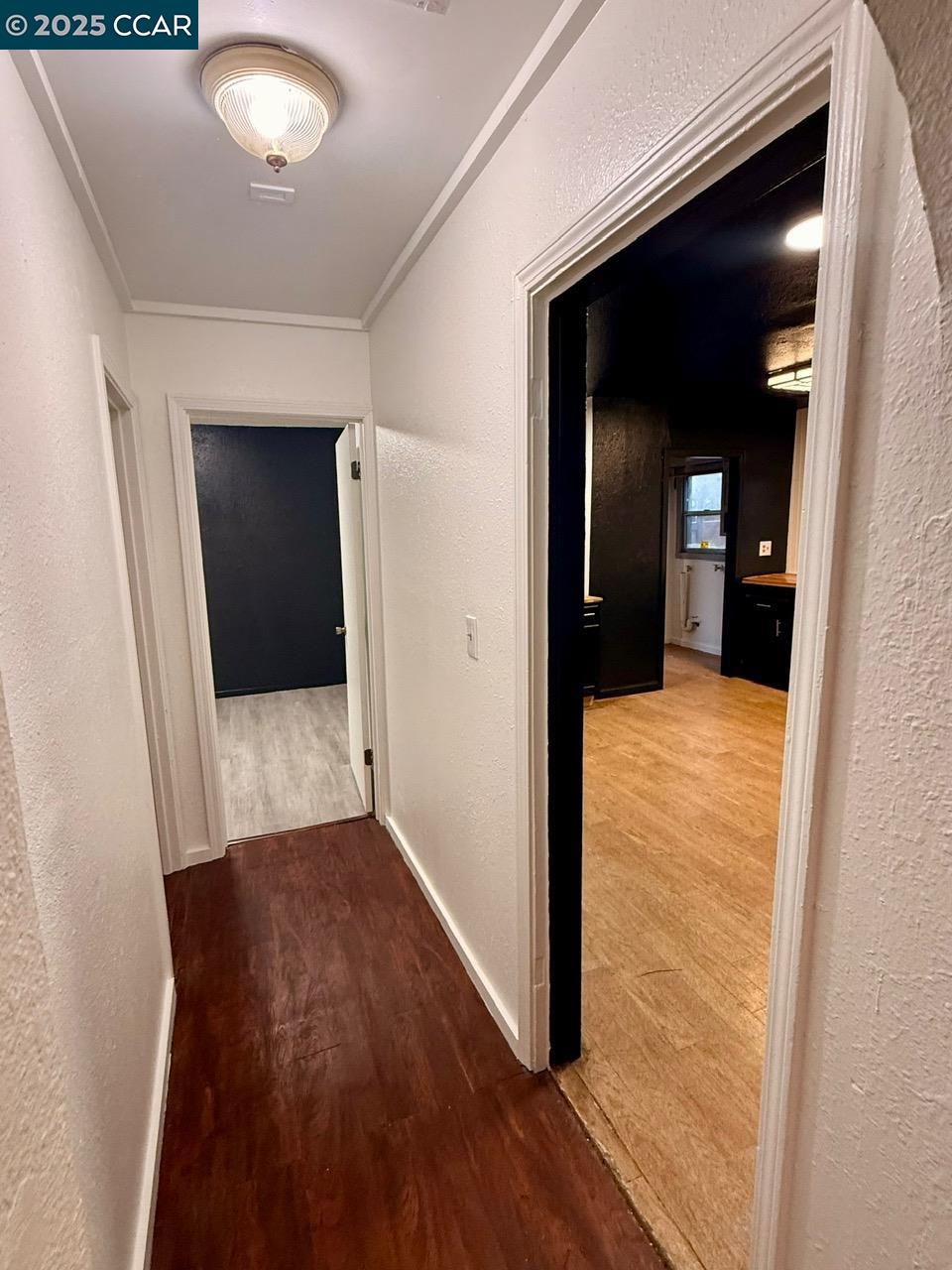 Detail Gallery Image 7 of 8 For 1360 Sonoma Ave, Sacramento,  CA 95815 - 2 Beds | 1 Baths