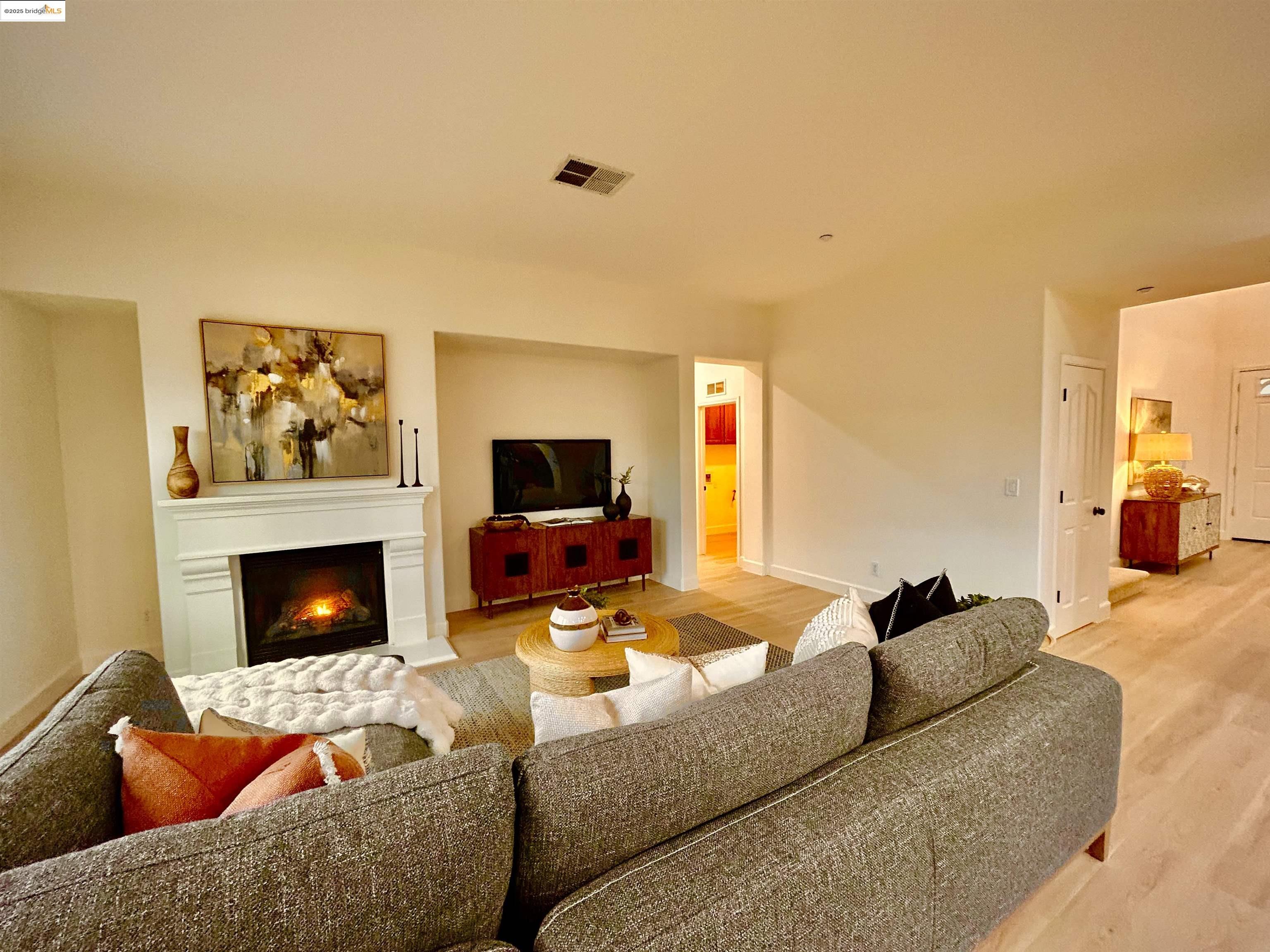 Detail Gallery Image 12 of 44 For 2910 Mesa Oak Ct, Brentwood,  CA 94513 - 5 Beds | 3 Baths