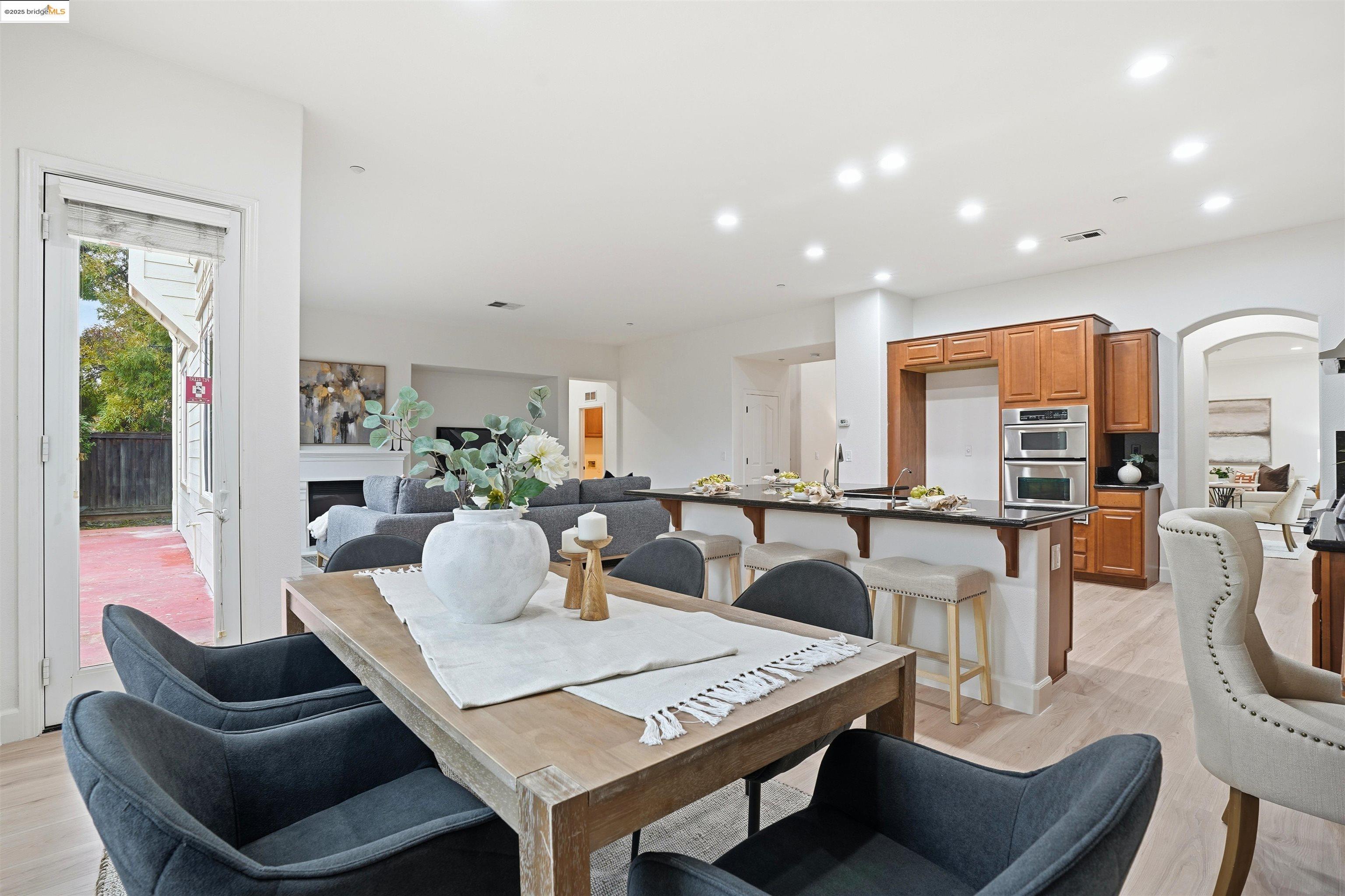 Detail Gallery Image 17 of 44 For 2910 Mesa Oak Ct, Brentwood,  CA 94513 - 5 Beds | 3 Baths