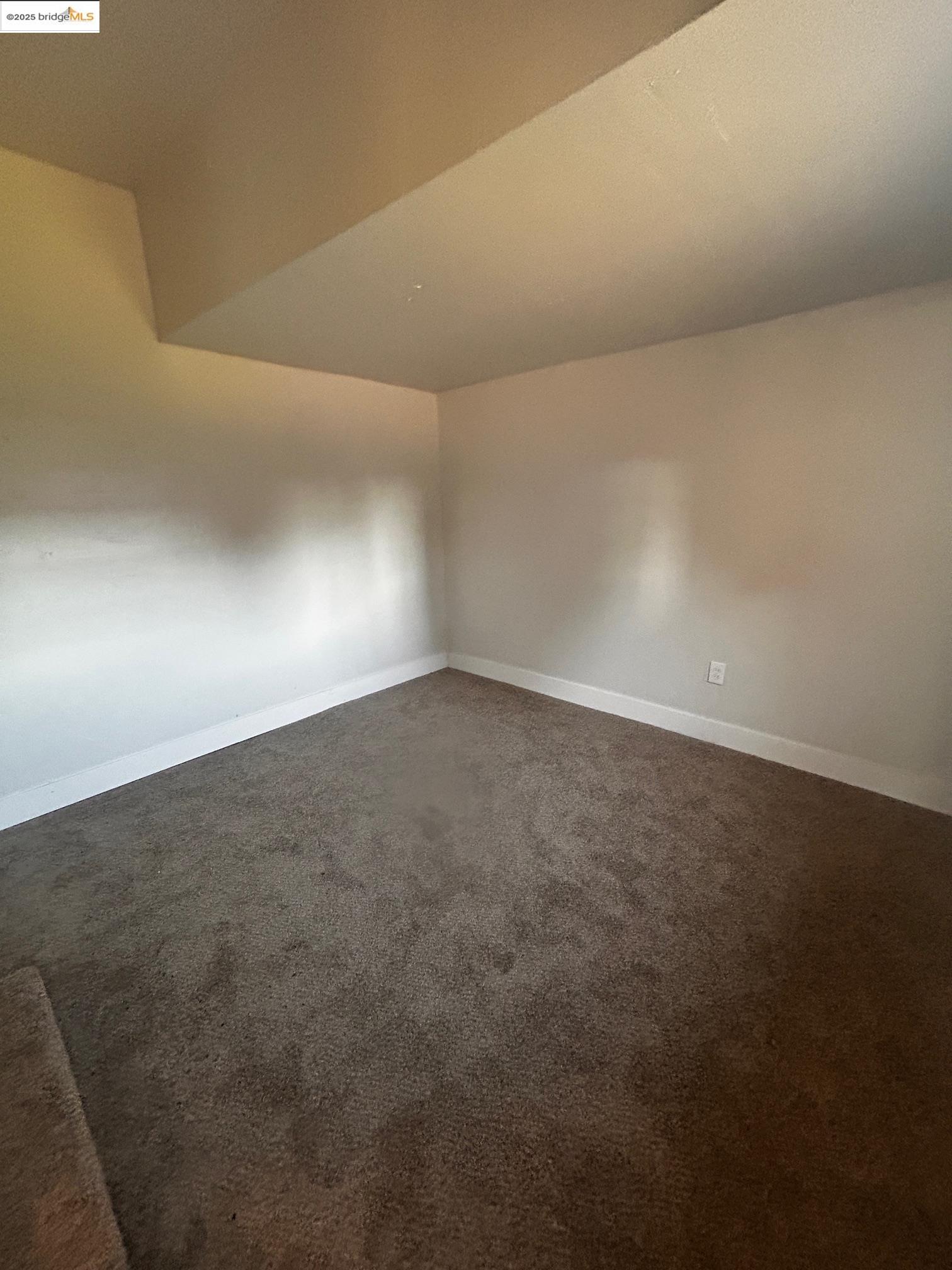 Detail Gallery Image 27 of 35 For 869 Lassen St, Richmond,  CA 94805 - 3 Beds | 2 Baths