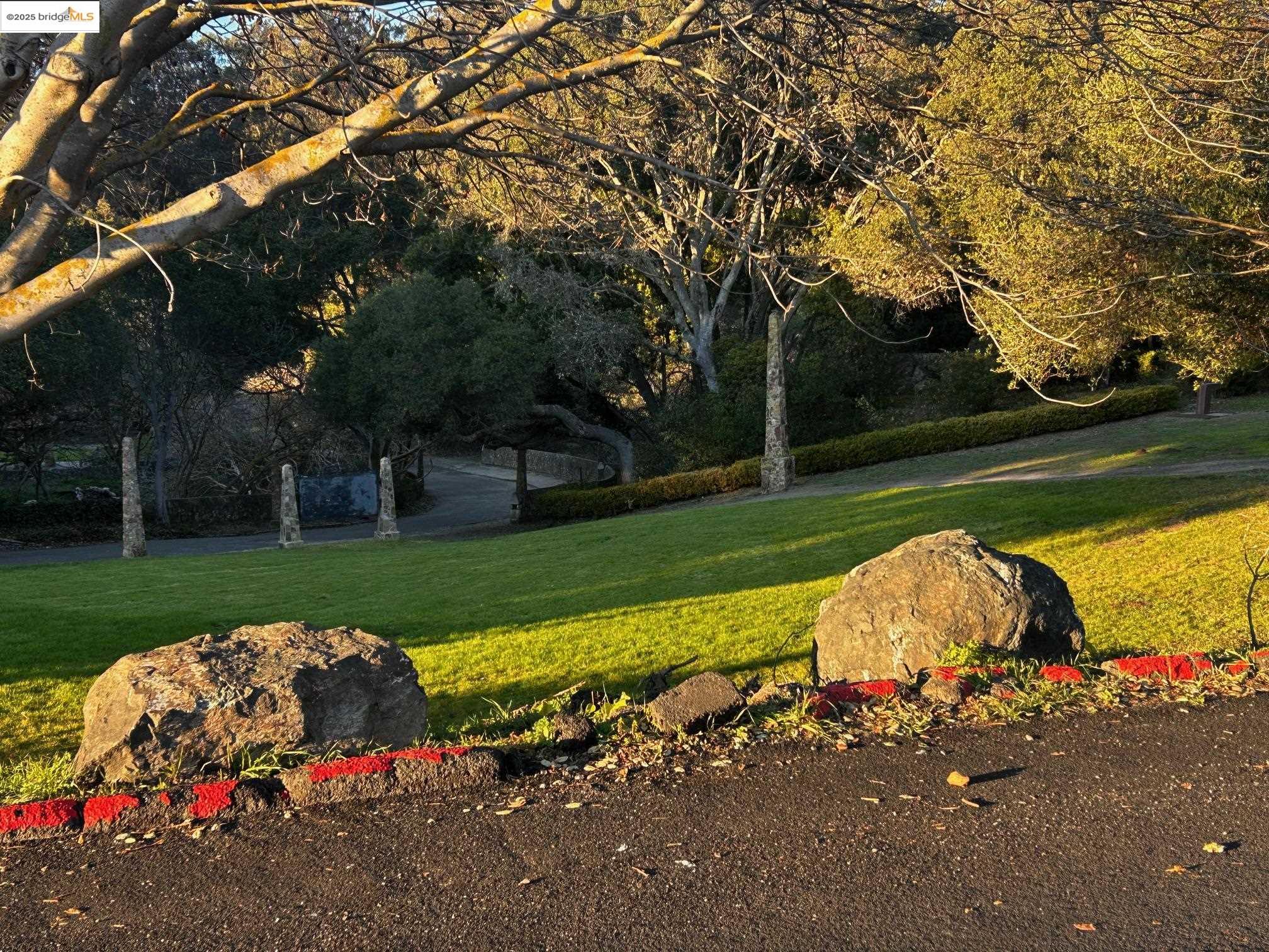 Detail Gallery Image 32 of 35 For 869 Lassen St, Richmond,  CA 94805 - 3 Beds | 2 Baths